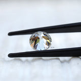 Back profile of round moissanite showing pavilion structure