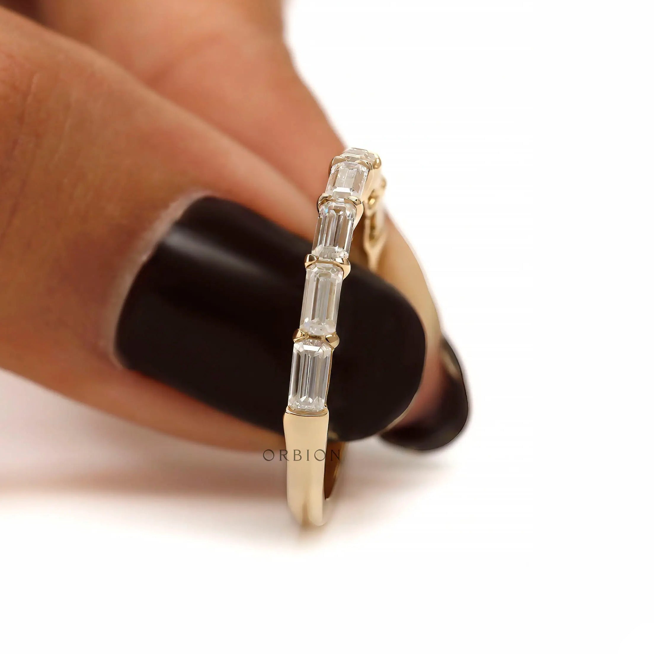 Modern emerald cut moissanite band ring detail setting