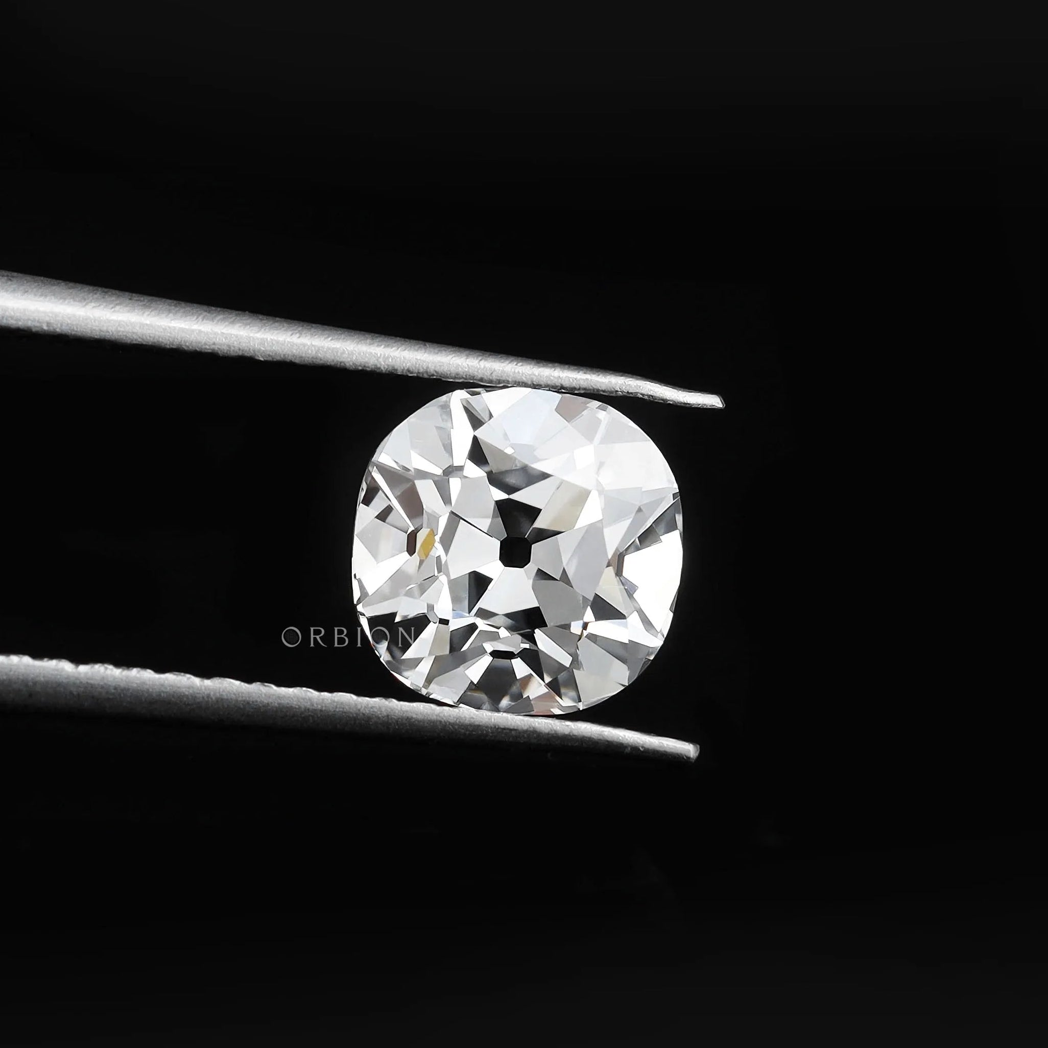 Vintage cushion lab diamond 1.25 ct with antique old mine faceting