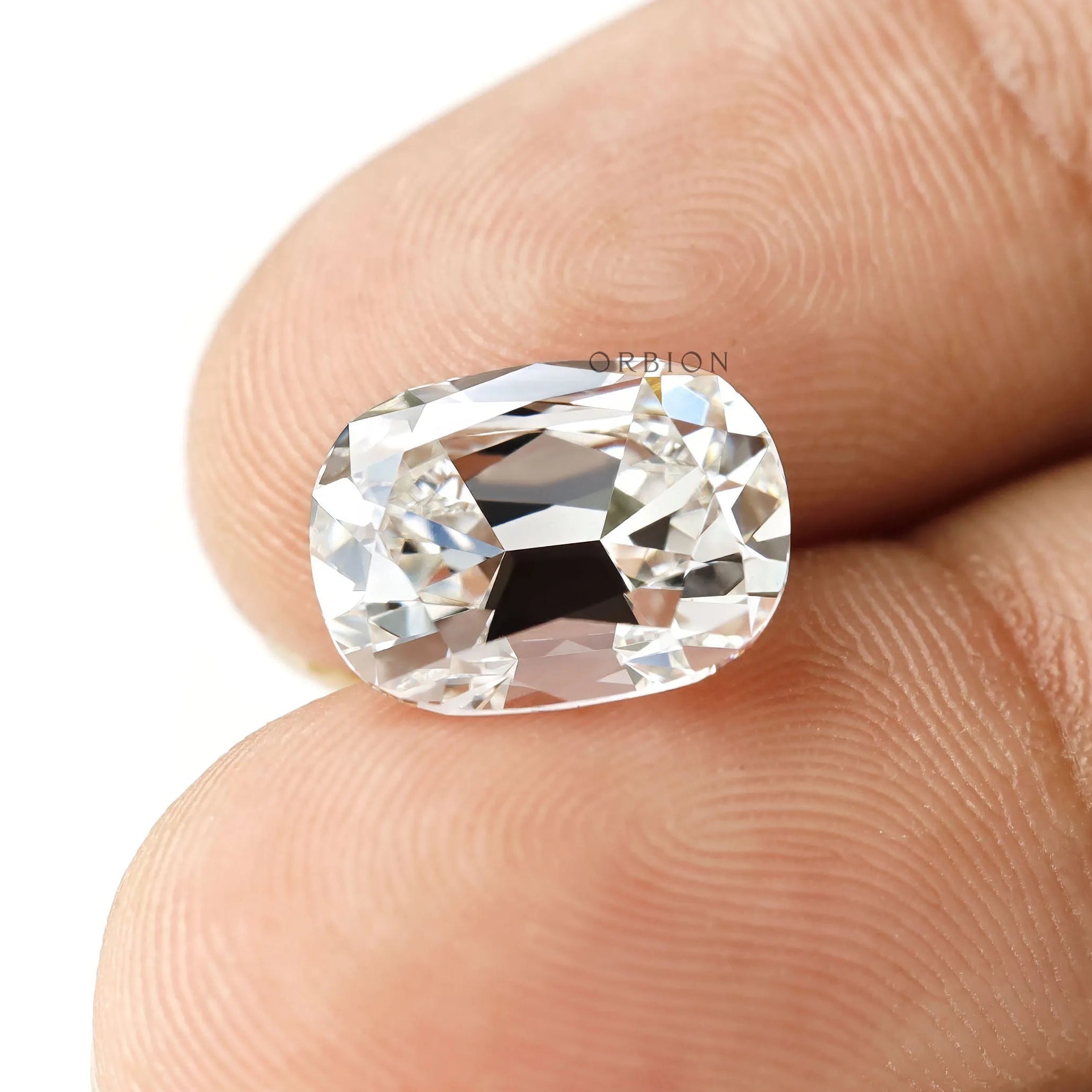 Custom jewelry 4 ct elongated cushion lab diamond old mine cut no culet