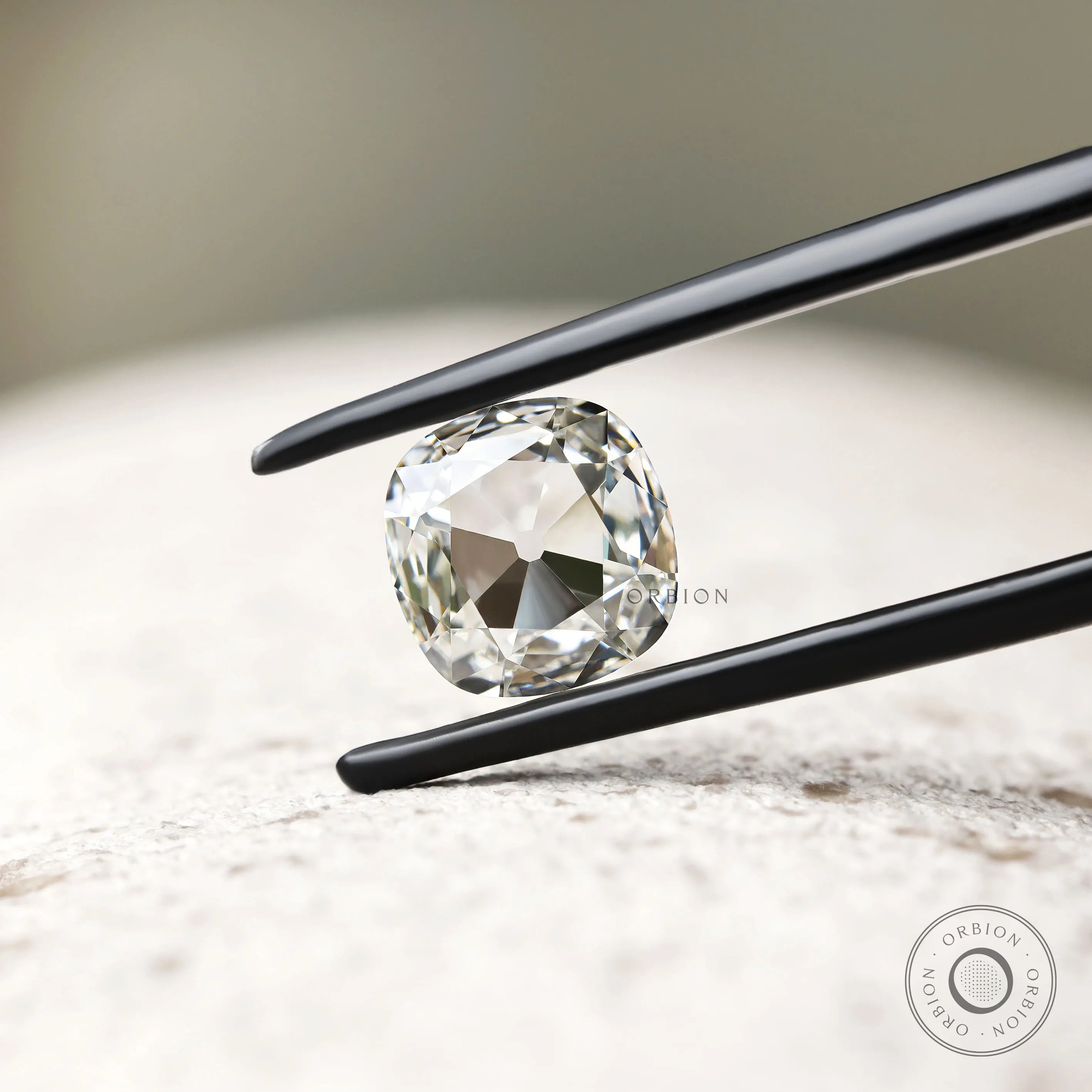 Off white cushion lab diamond 1.60 ct