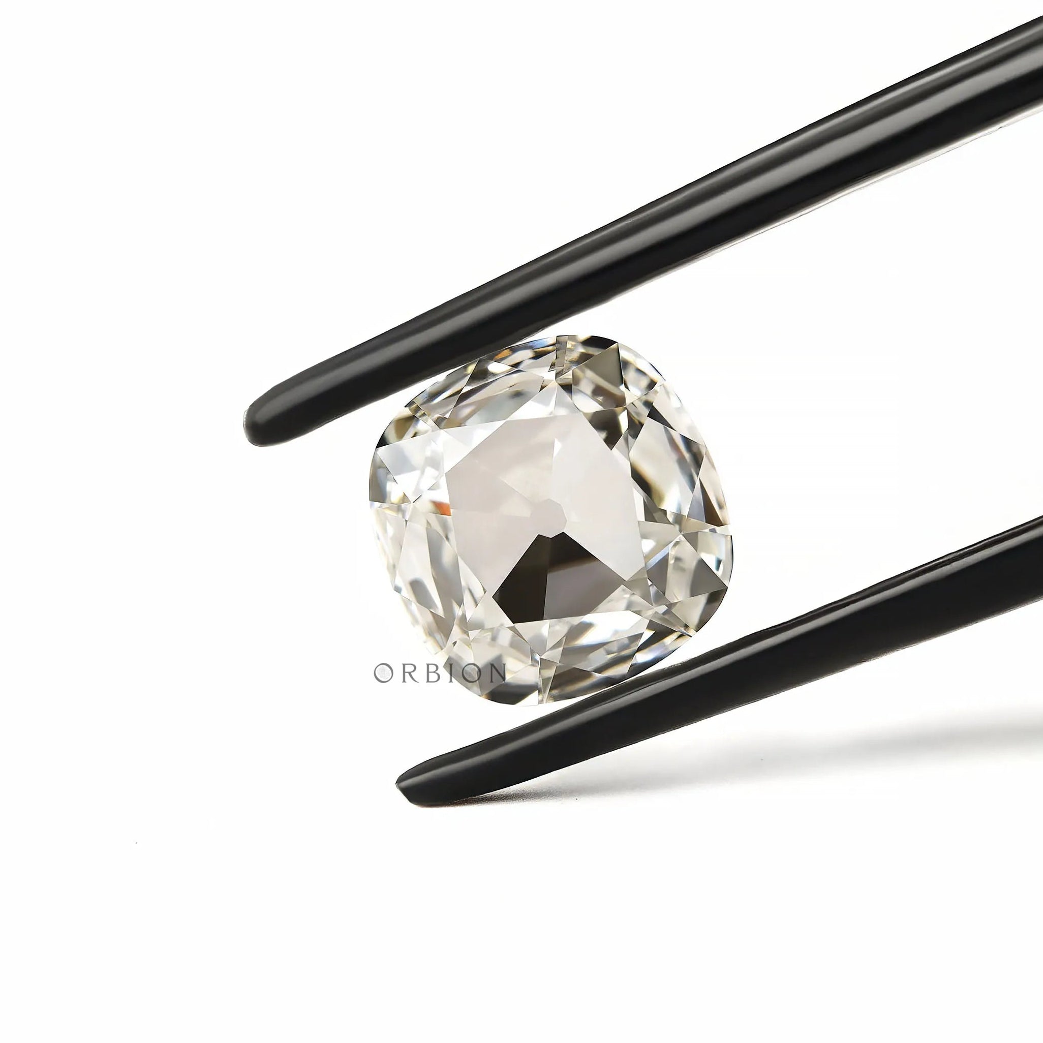 Shallow cut cushion lab grown diamond