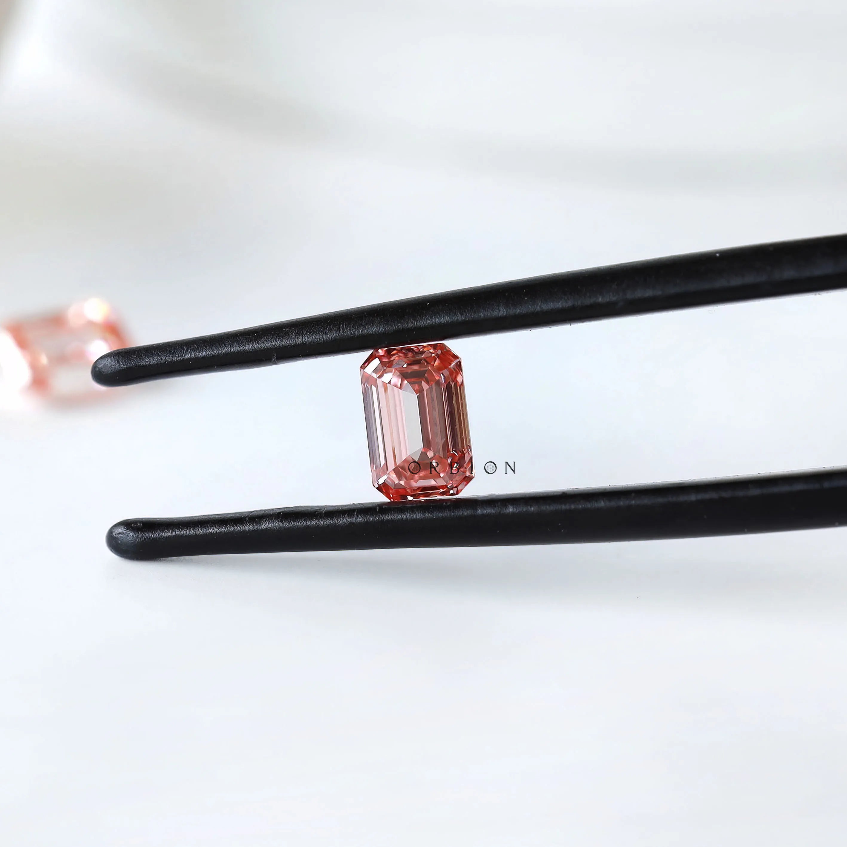 Loose emerald shaped pink lab diamond pair for fine jewelry making