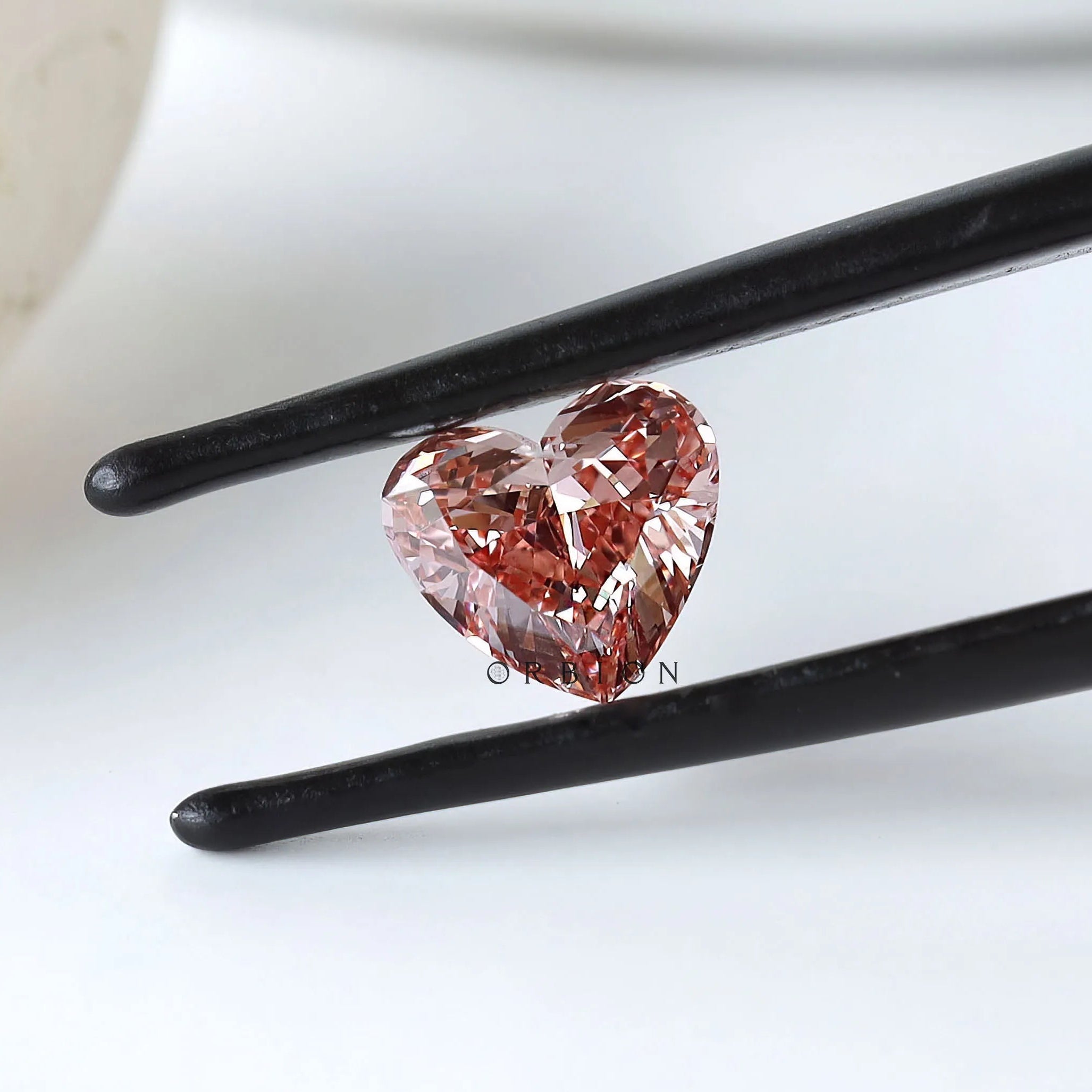0.86 ct Heart shaped vivid pink lab grown diamond loose color gemstone
