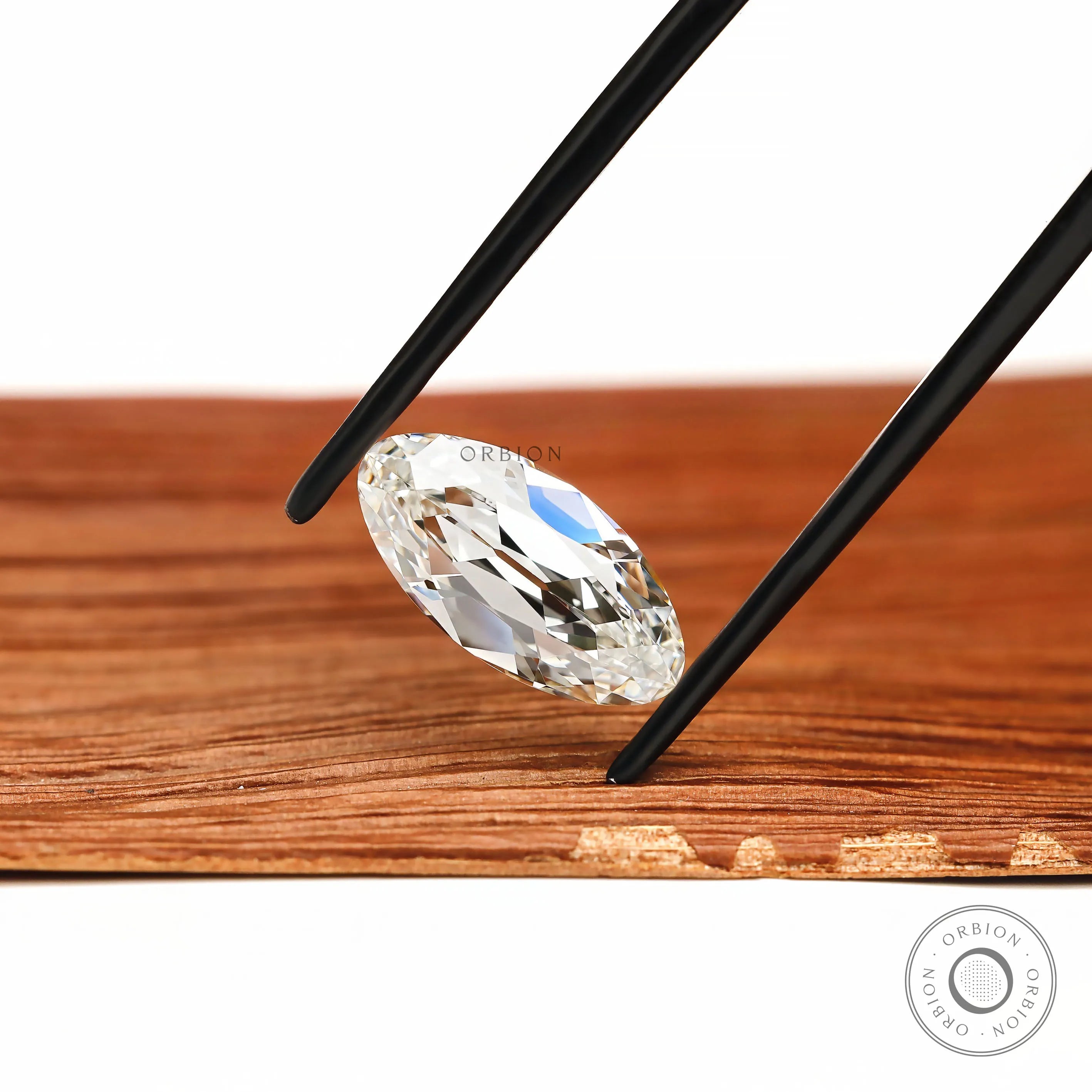 OMC Moval Lab Diamond Colorless loose stone
