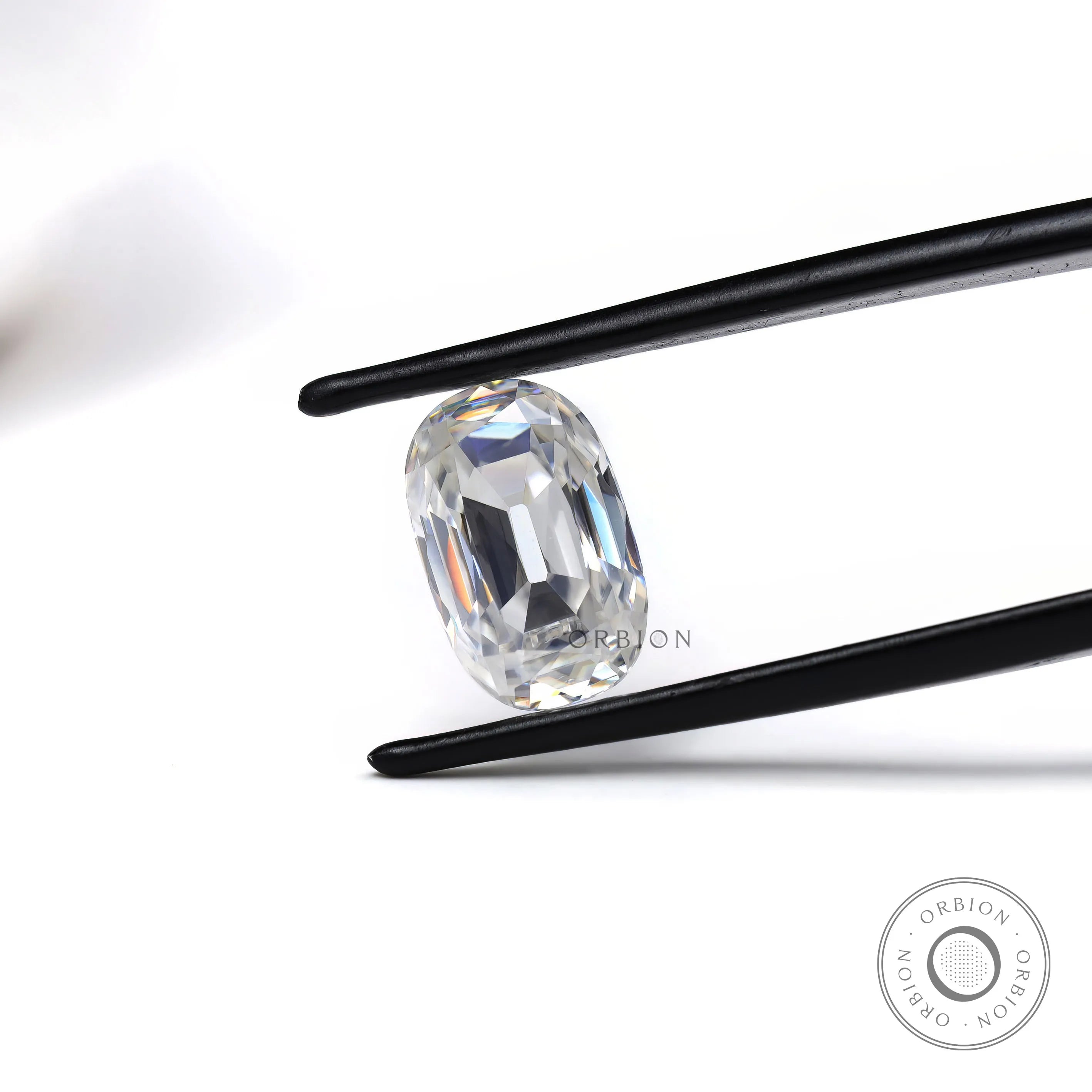 elongated cushion moissanite loose stone top view brilliance
