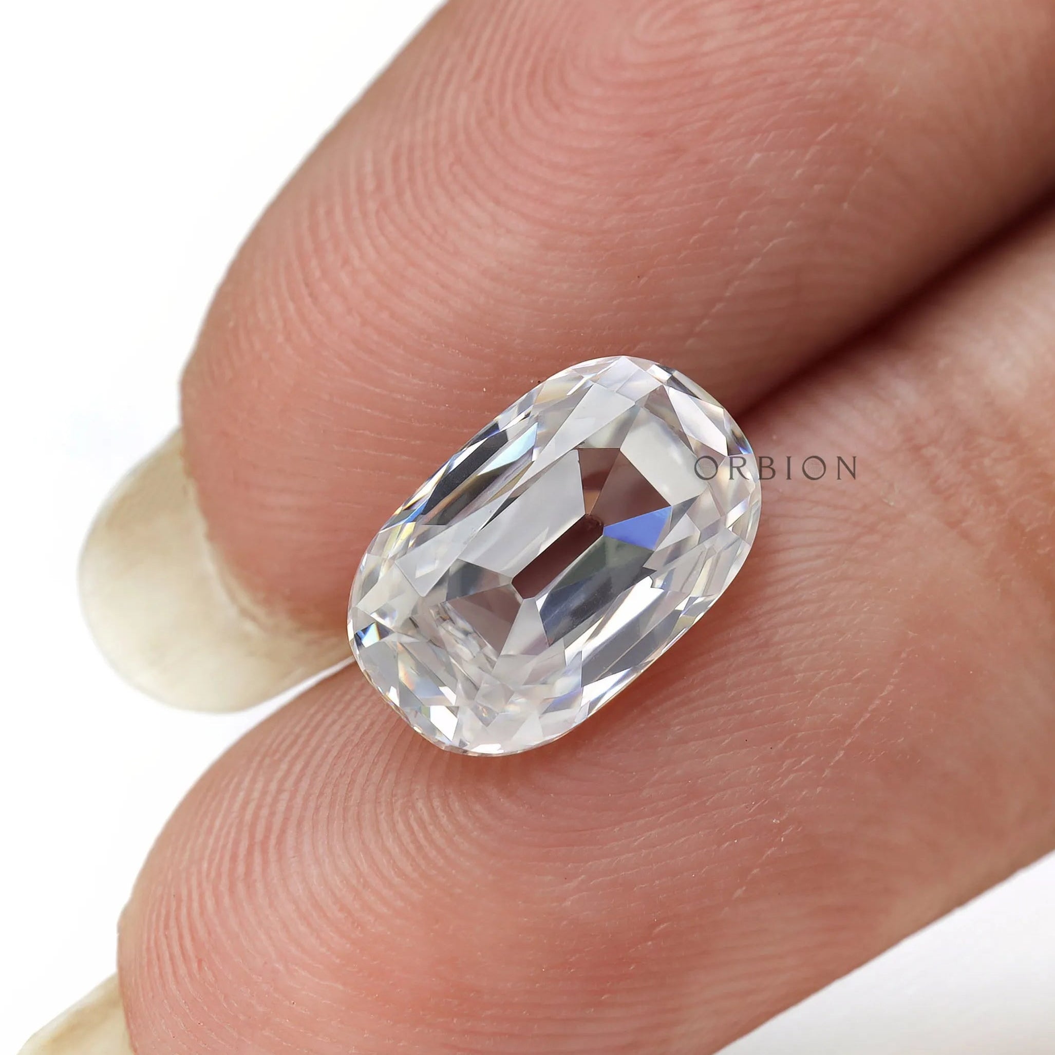elongated cushion moissanite showing elongated proportions and clarity