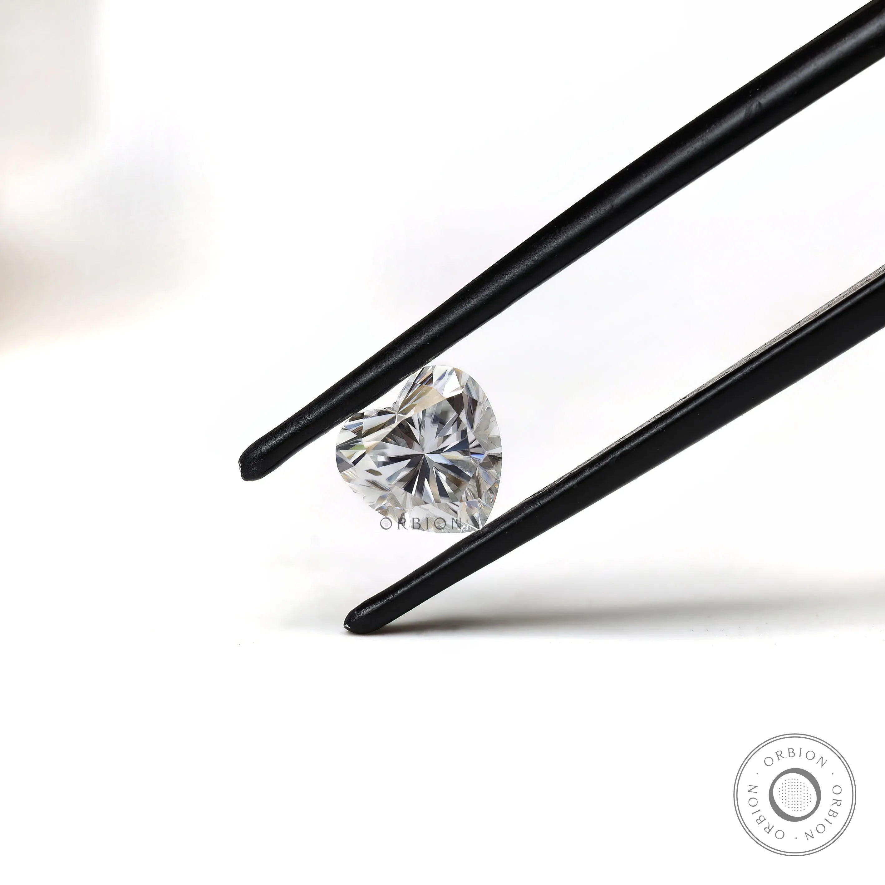Brilliant cut heart moissanite 1 ct loose stone for custom jewelry