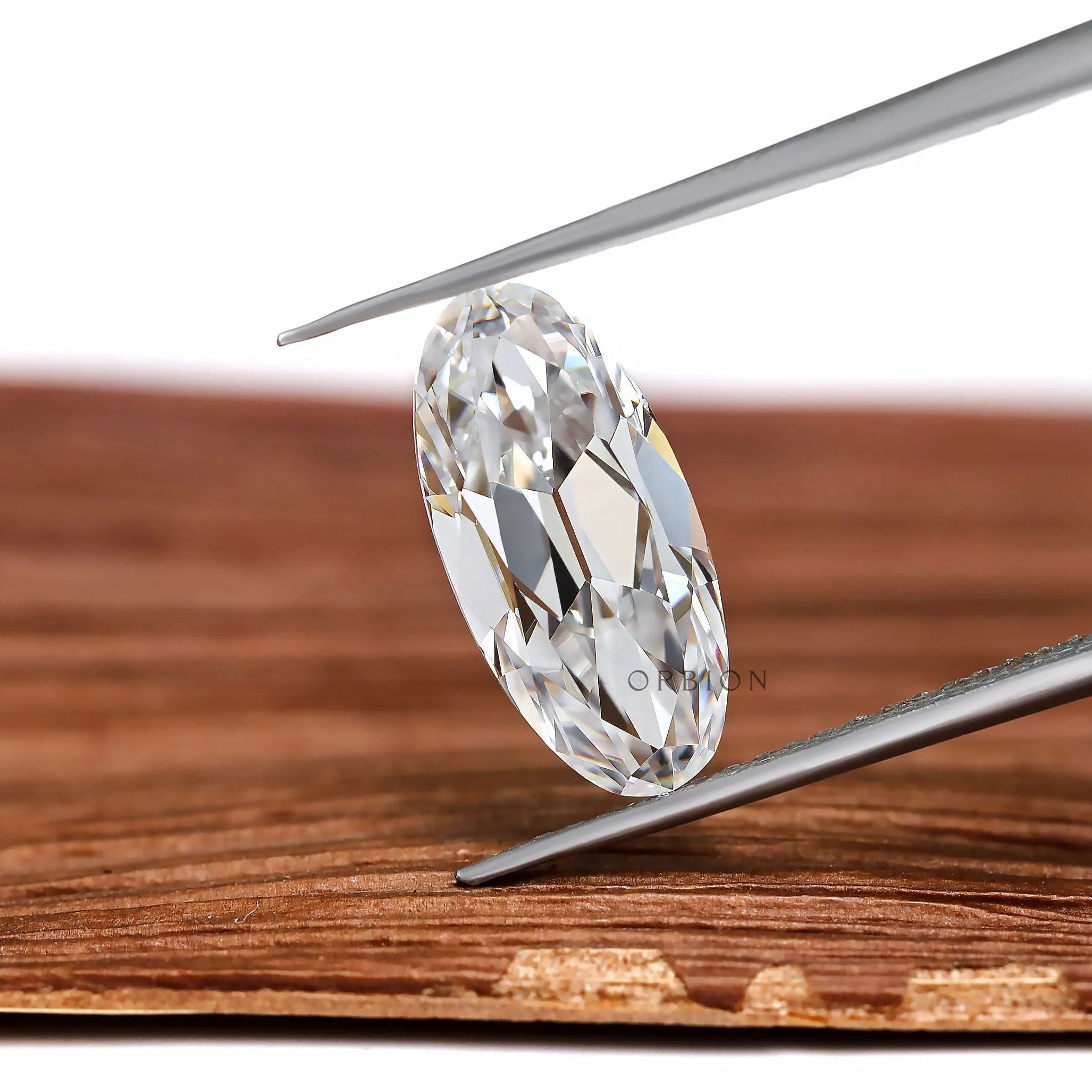 Colorless moval cut moissanite 2.50 ct antique old mine cut stone