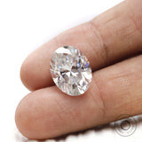 oval brilliant cut stone with clean symmetry and reflections
