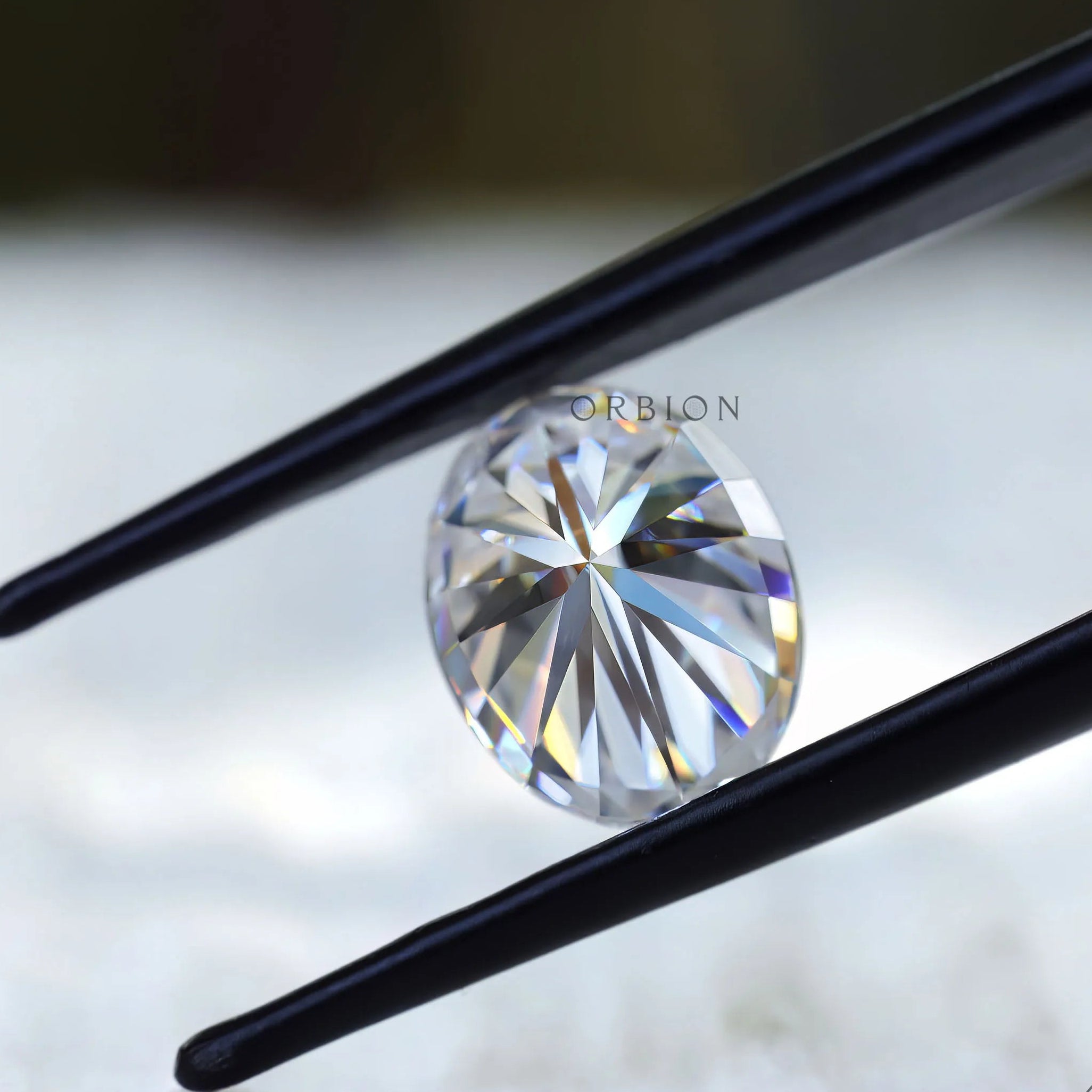 Oval hybrid cut moissanite precision facet detailing