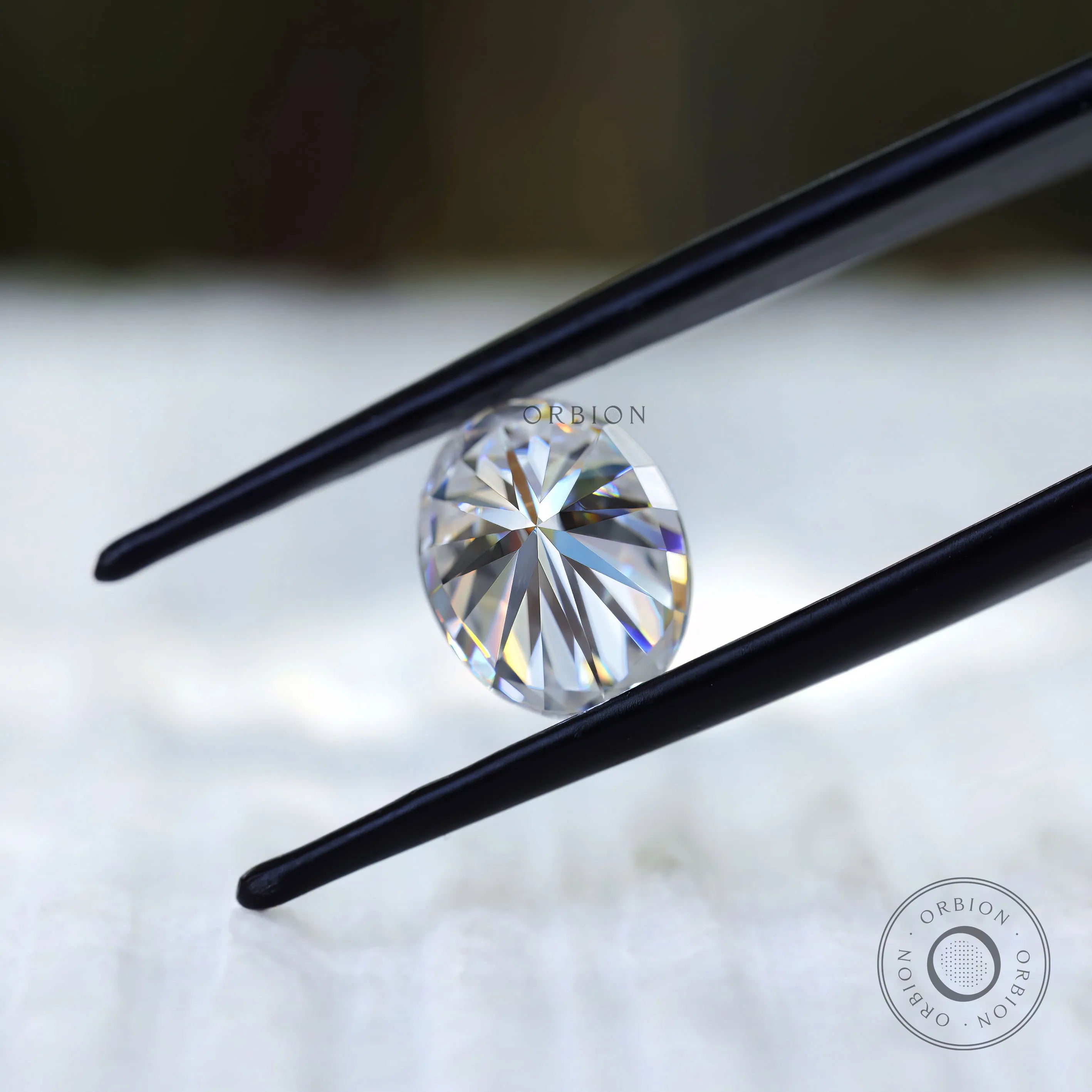 Oval hybrid cut moissanite precision facet detailing