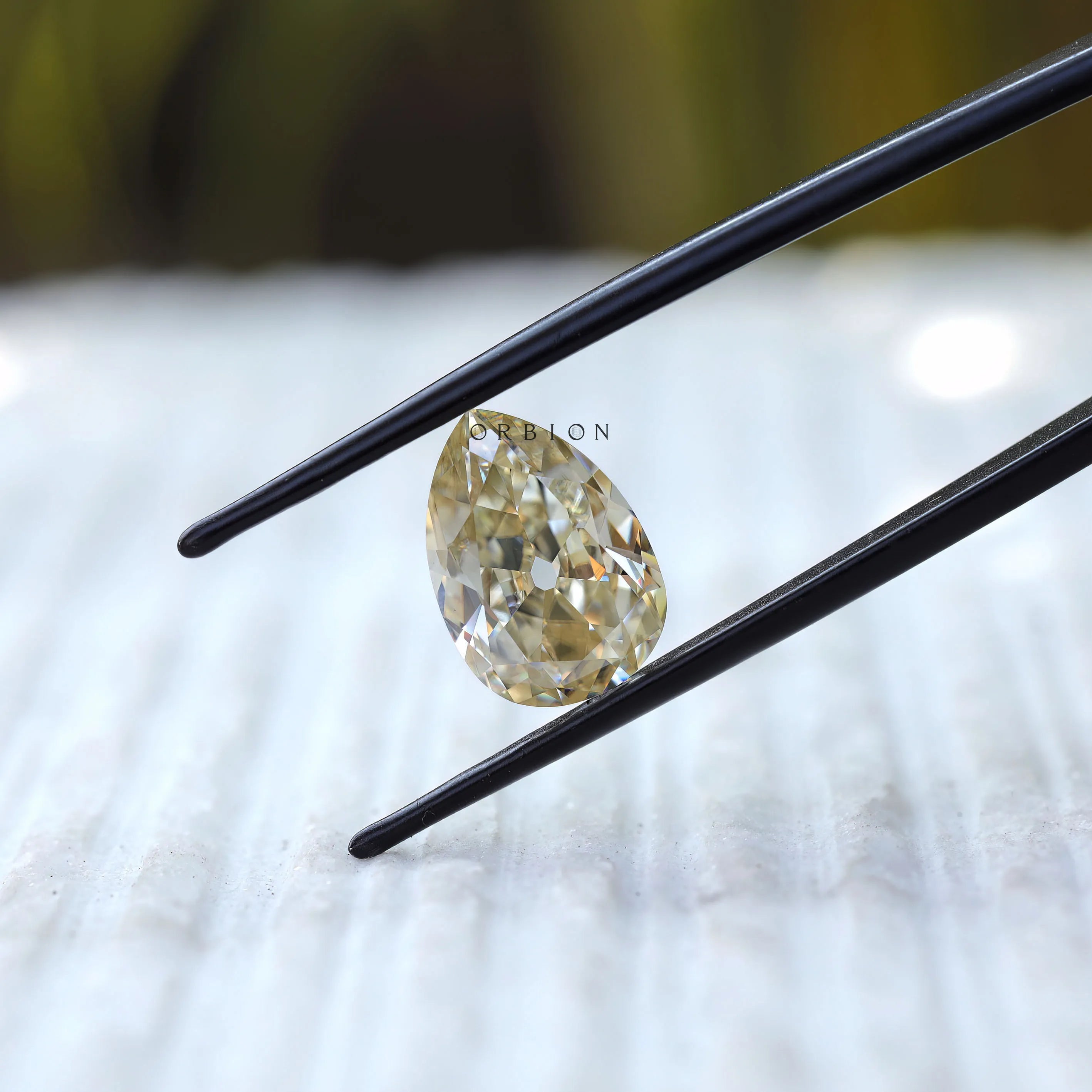 Antique style 4.20 CT off white pear moissanite old mine cut loose gem