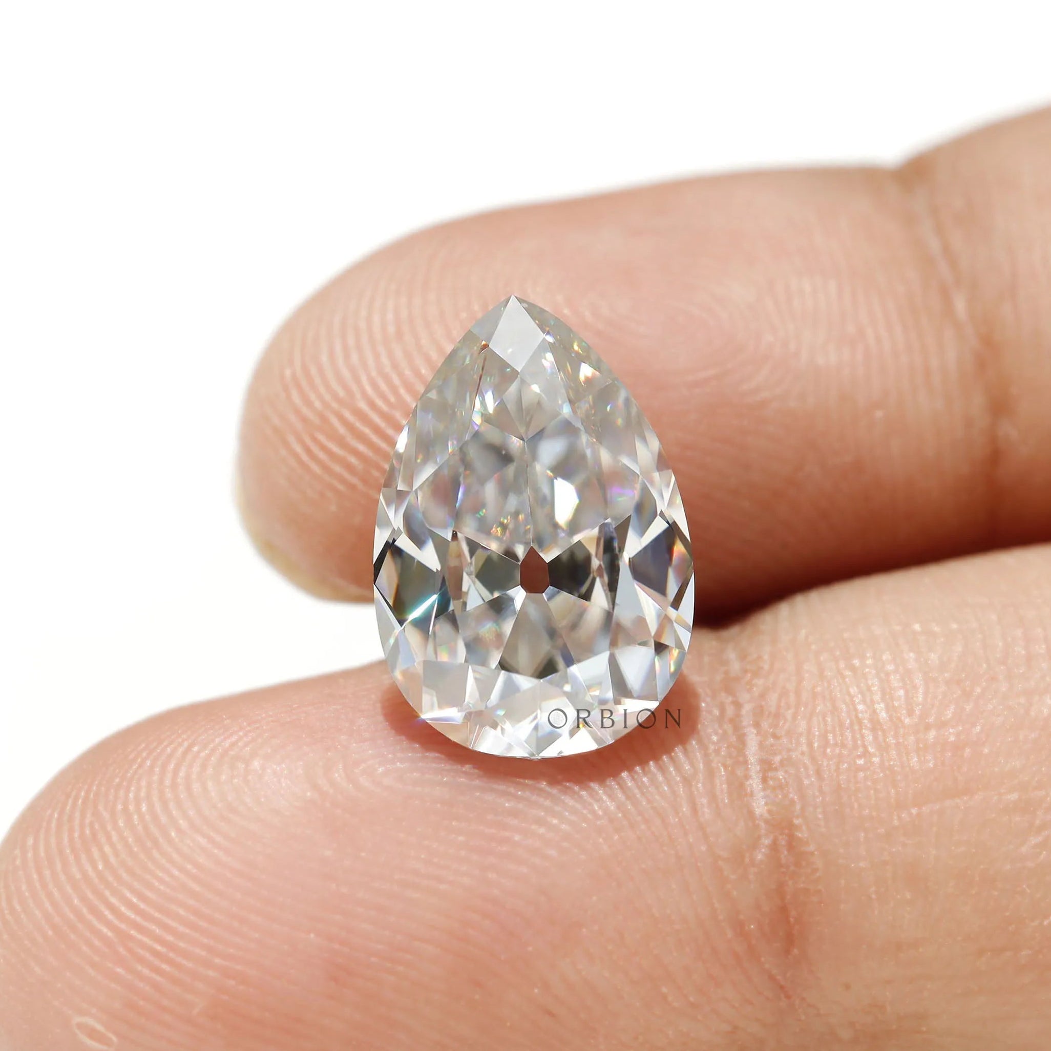 Custom jewelry colorless pear moissanite 4.20 ct old mine cut loose stone