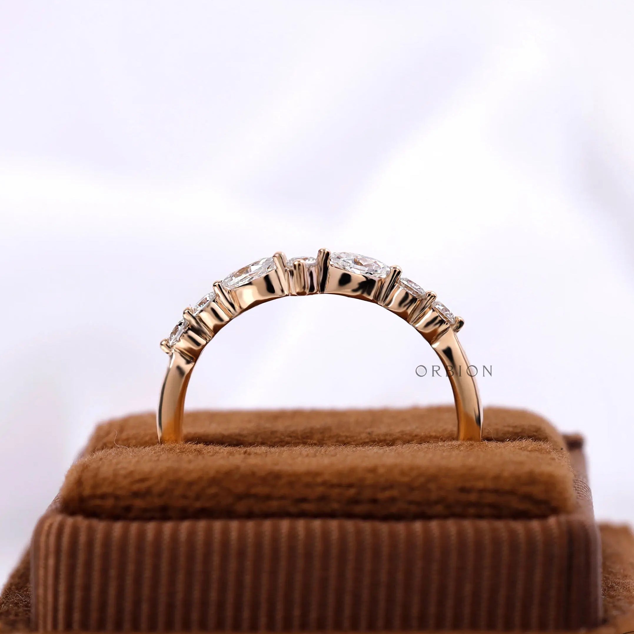 Rear profile on ring box showing gallery and prongs