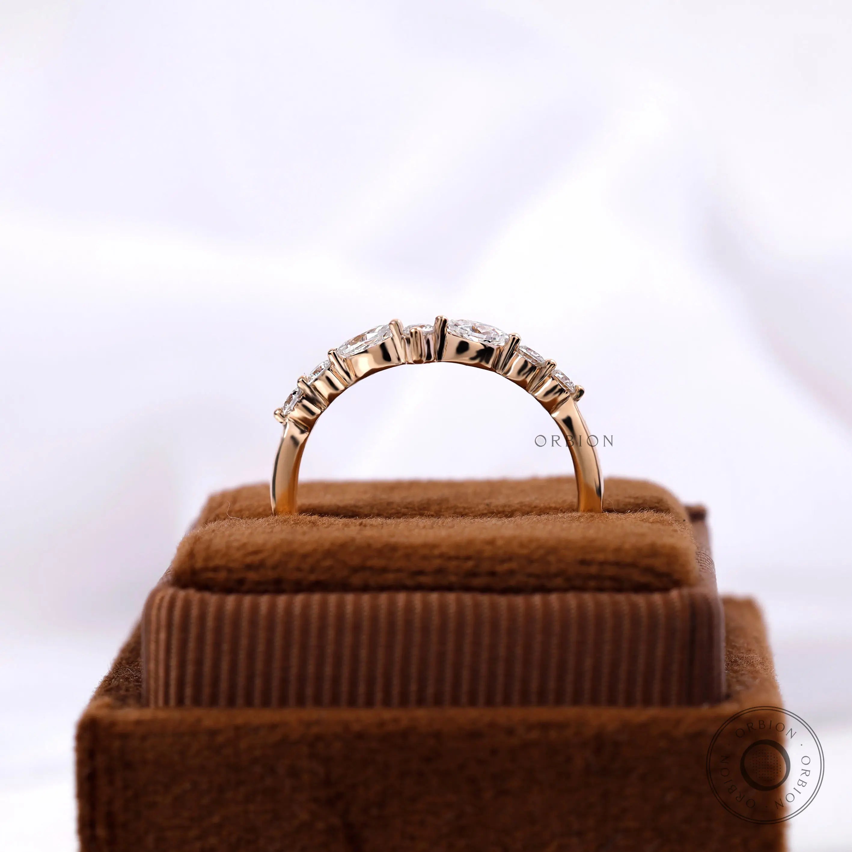 Rear profile on ring box showing gallery and prongs