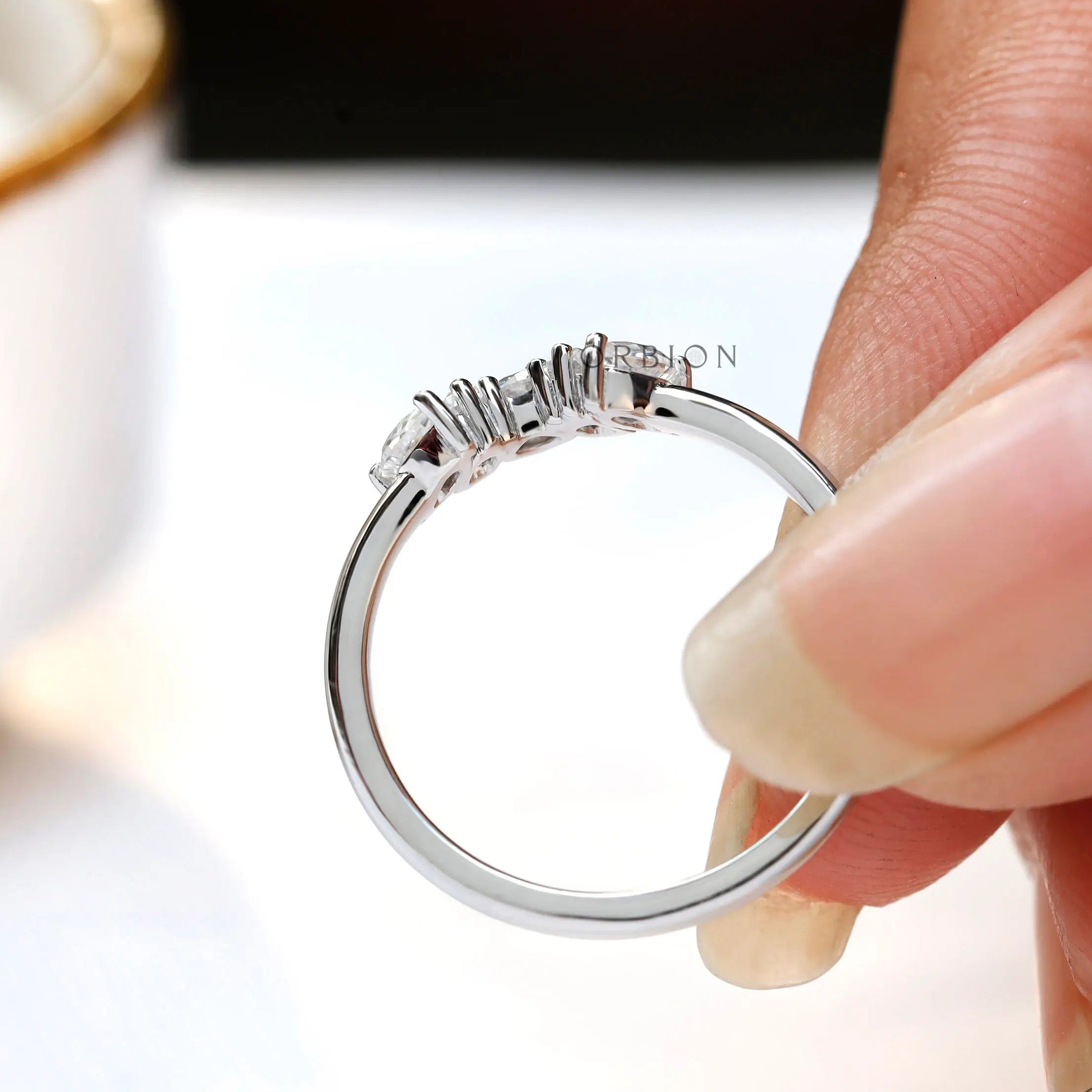 On-hand view showing curved band proportions