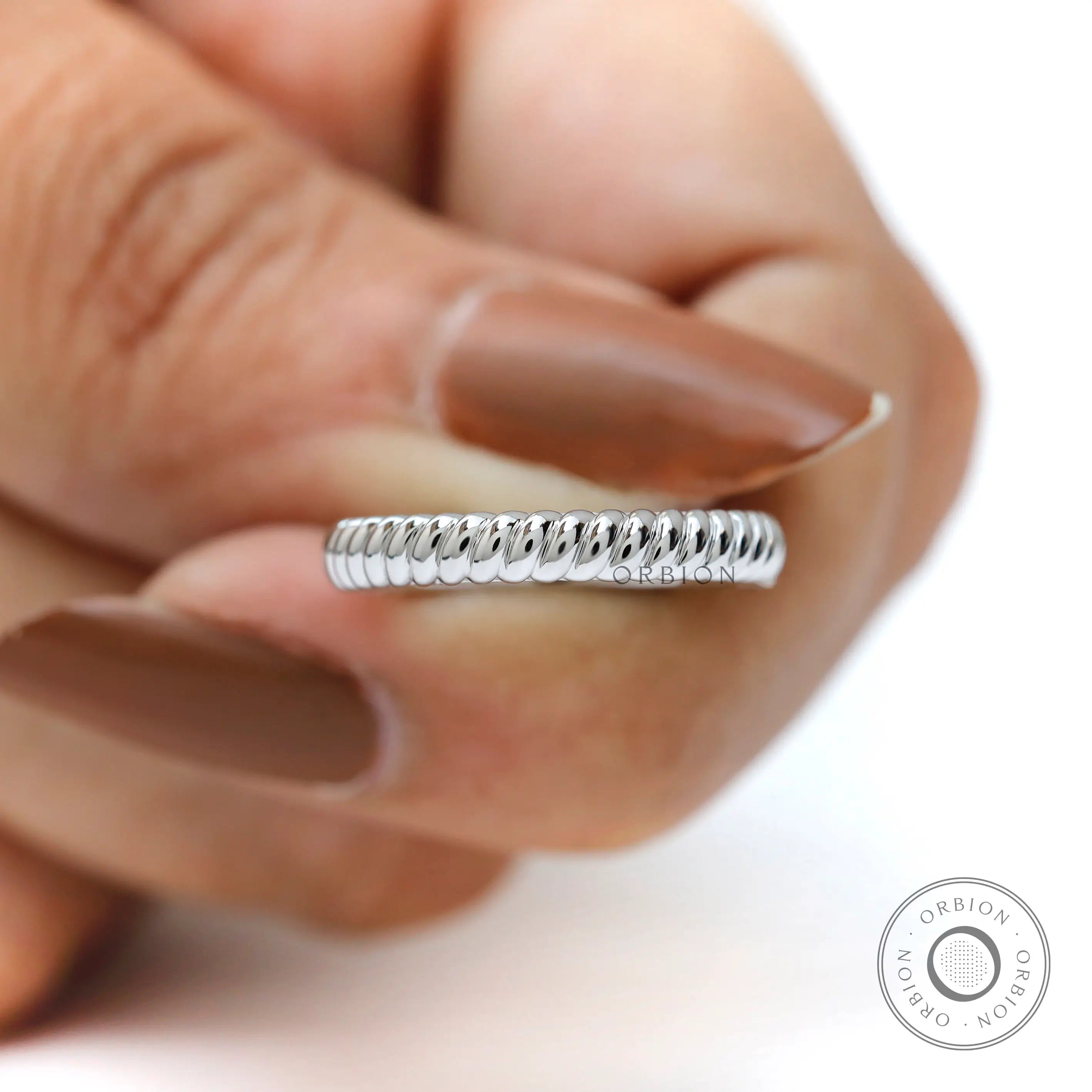 Minimalist white gold rope ring for men and women