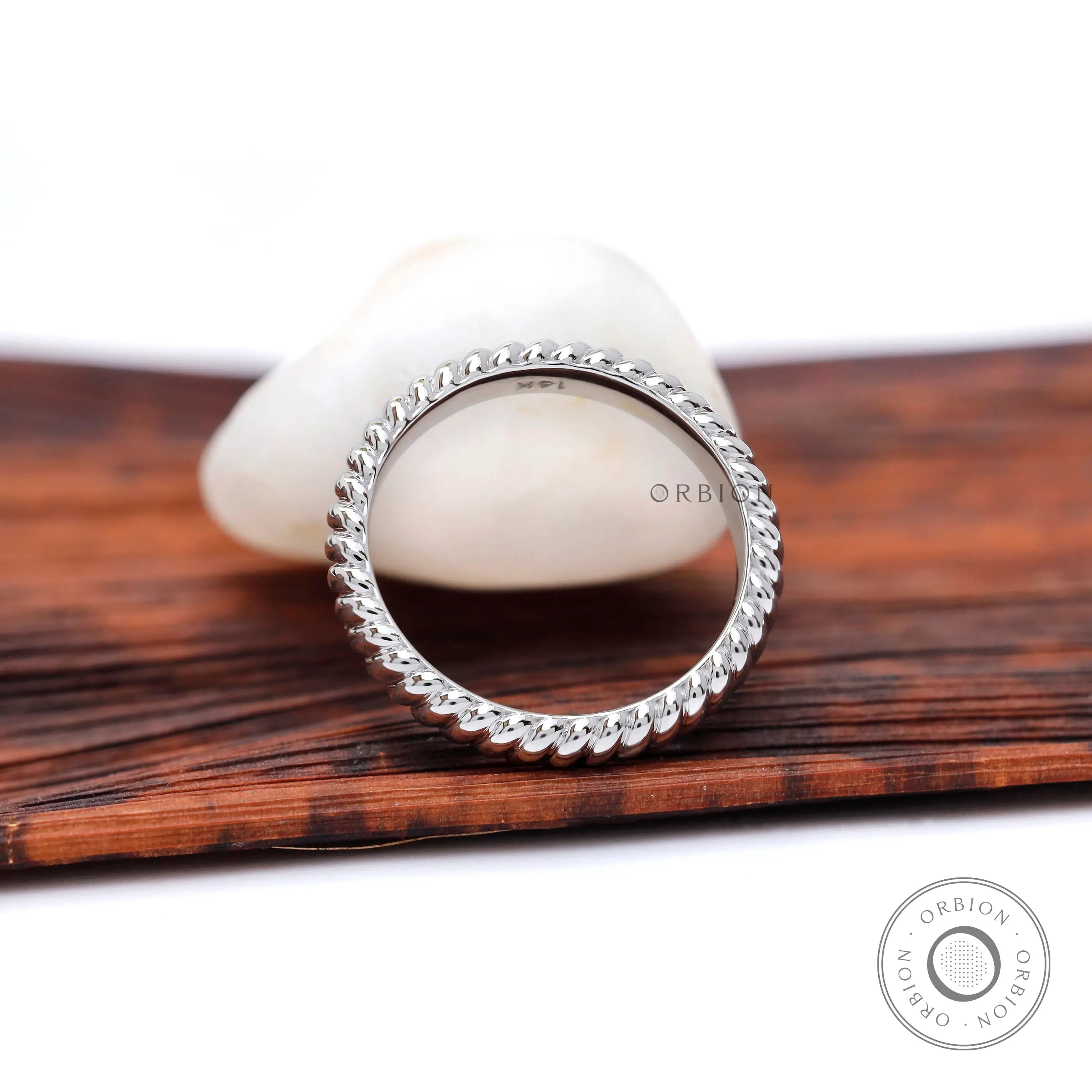 Minimalist white gold rope ring 3 mm wide