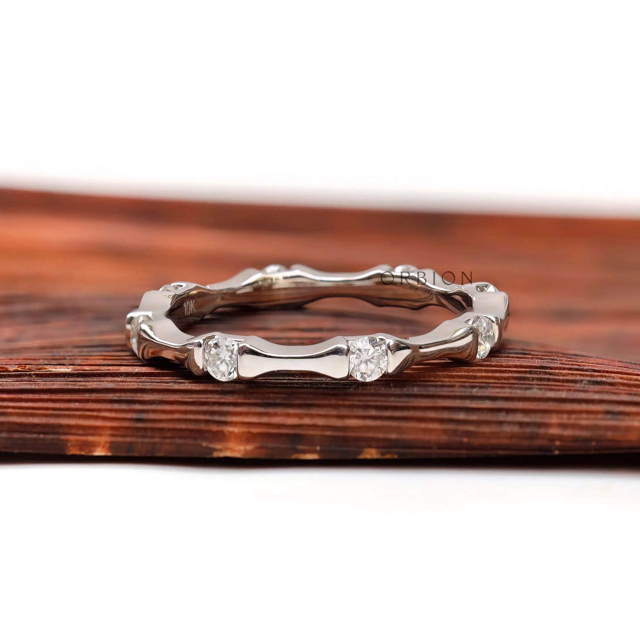 Ultra thin diamond stackable ring in white gold