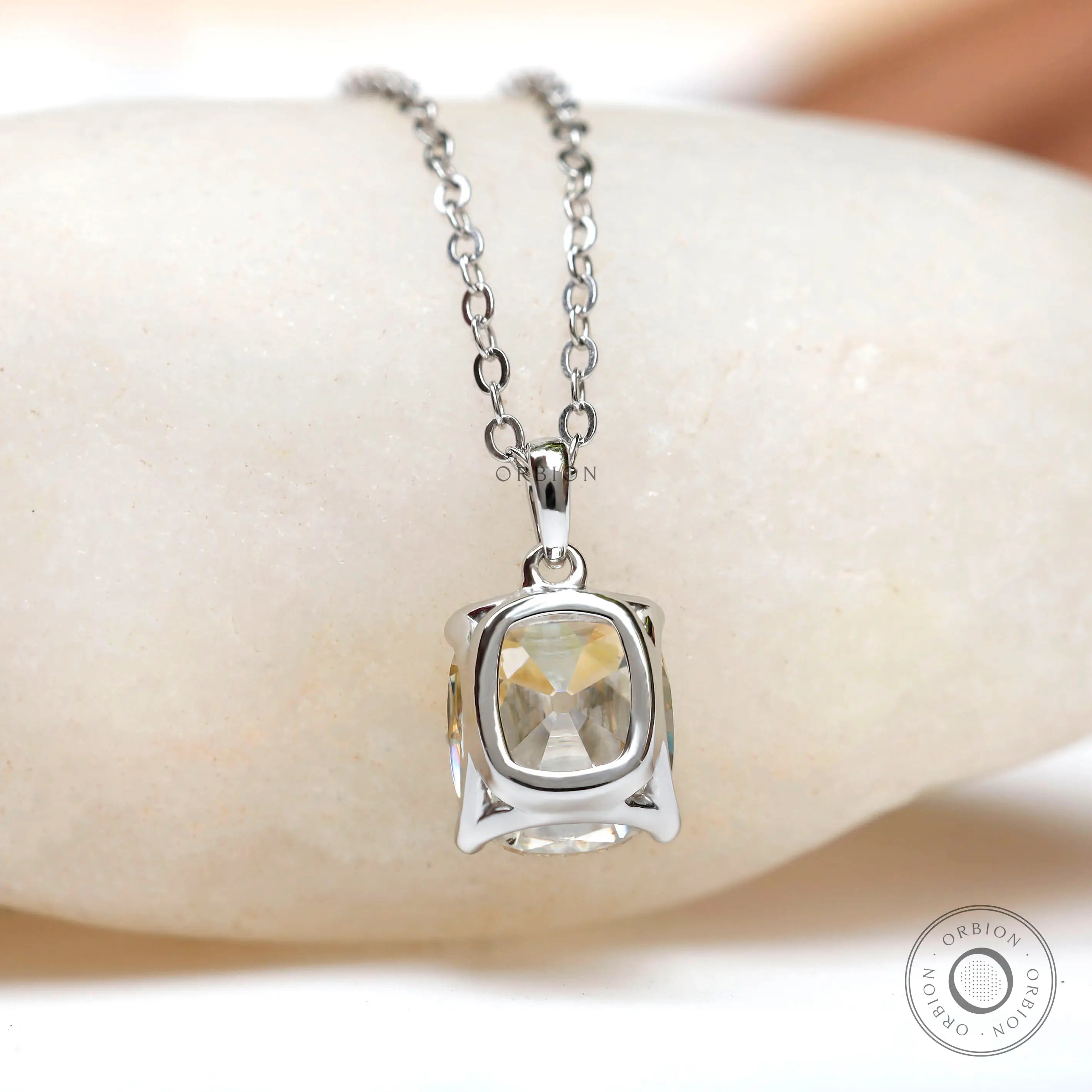 Back view of pendant showing secure setting and metal finish