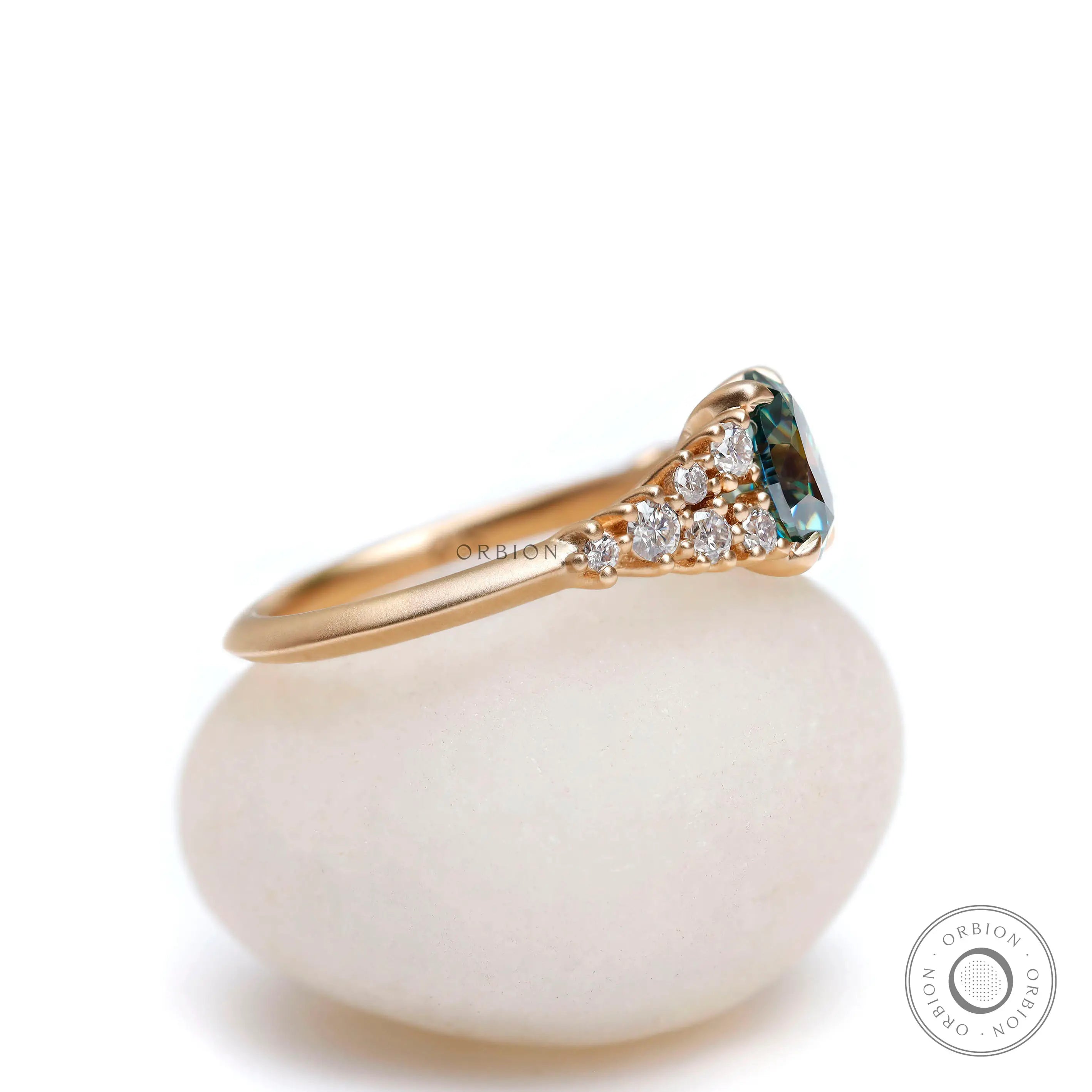 Side profile of oval moissanite cluster ring