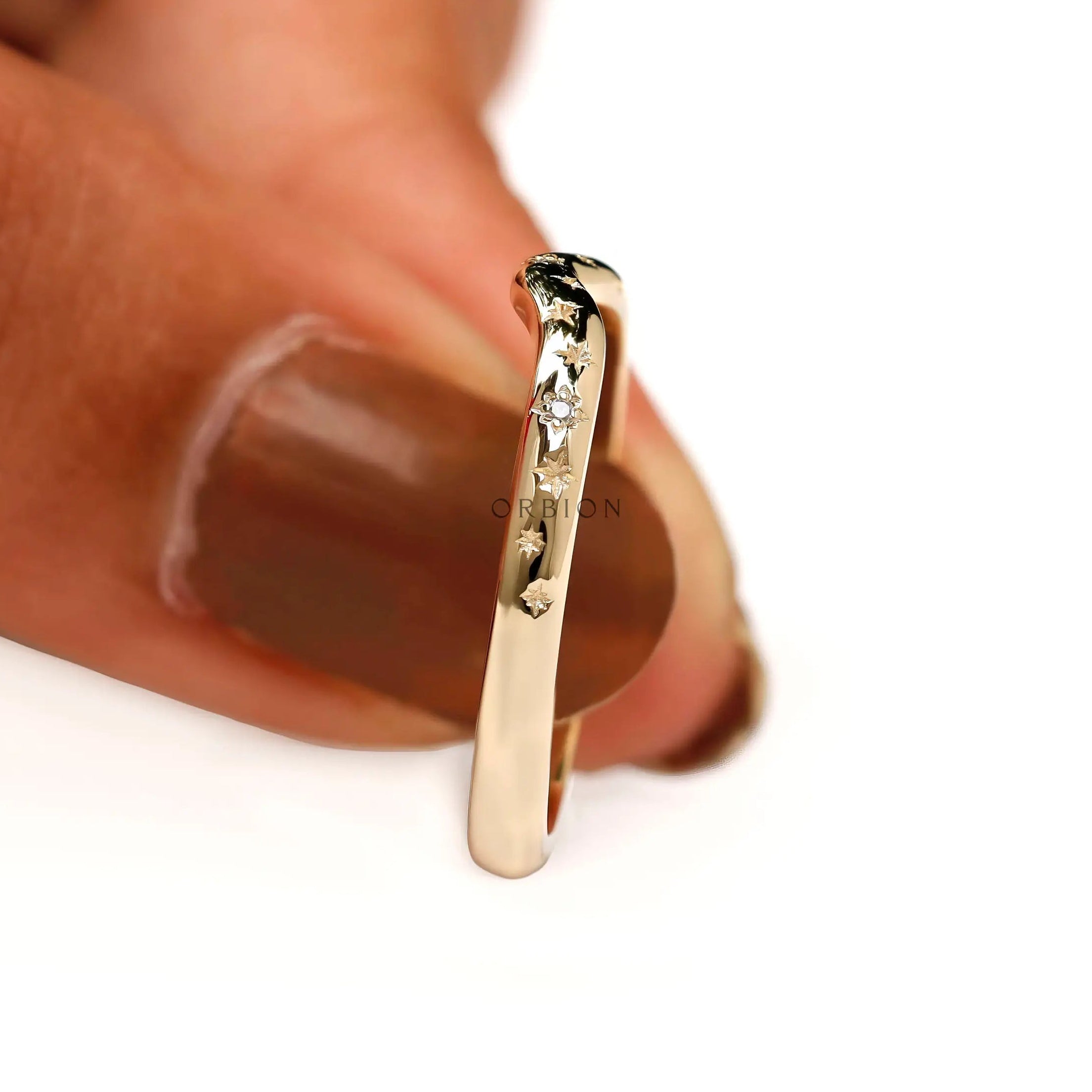 Interior view of minimalist chevron band with smooth, polished comfort-fit finish.