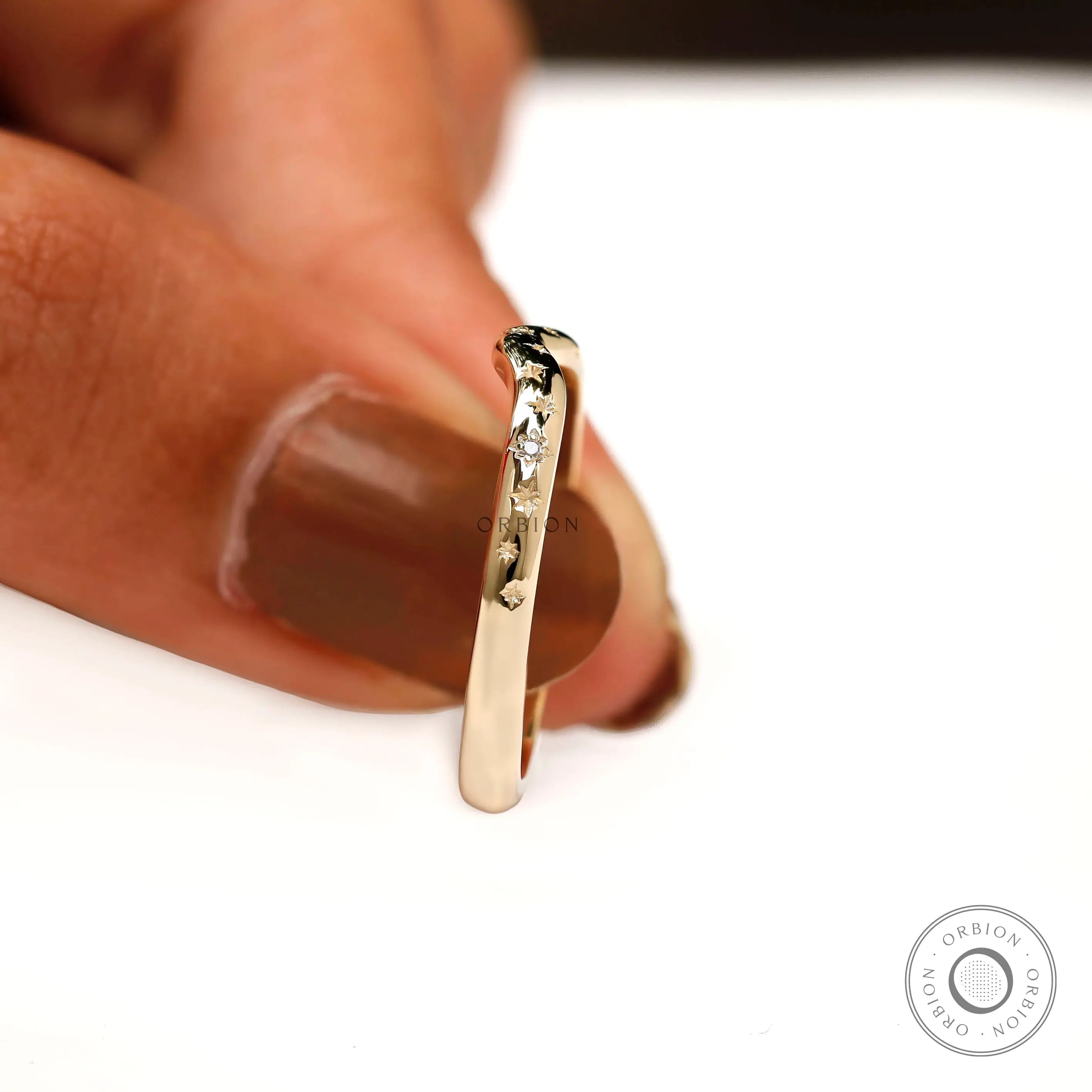 Interior view of minimalist chevron band with smooth, polished comfort-fit finish.