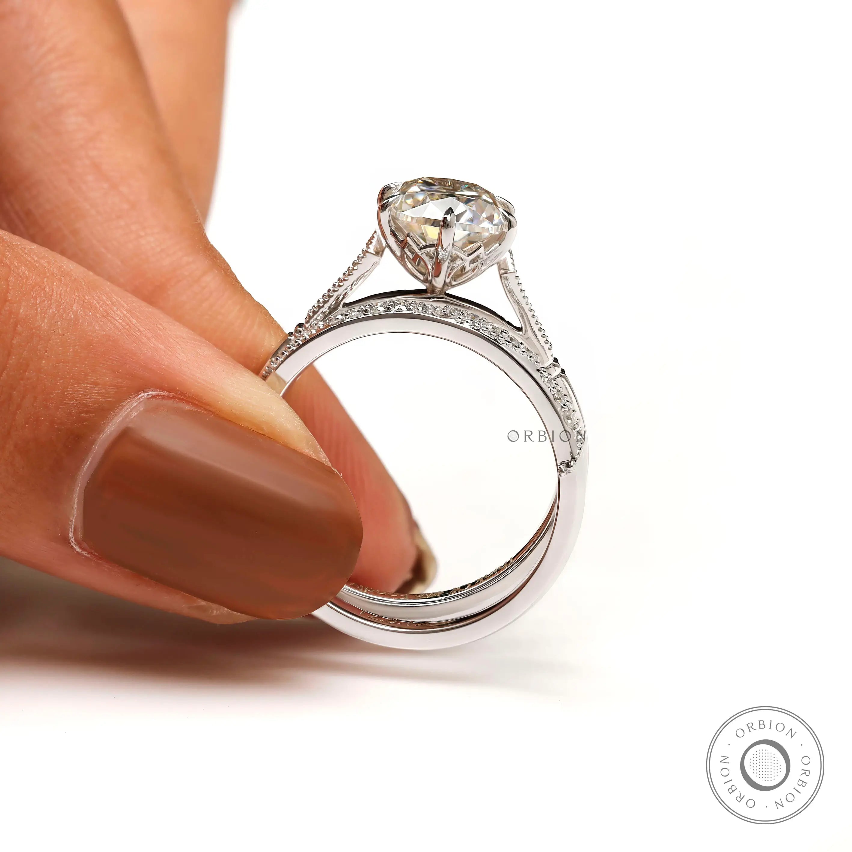 View of the ring’s underside, focusing on the band’s intricate details.