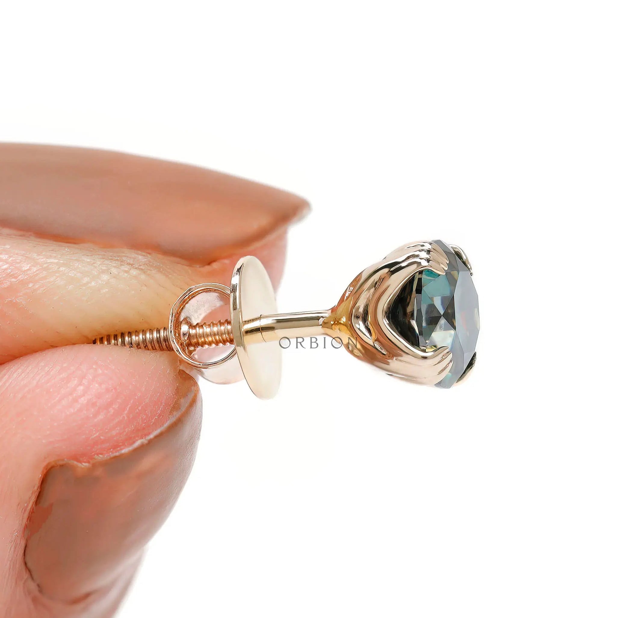 Elegant vintage moissanite earrings for women