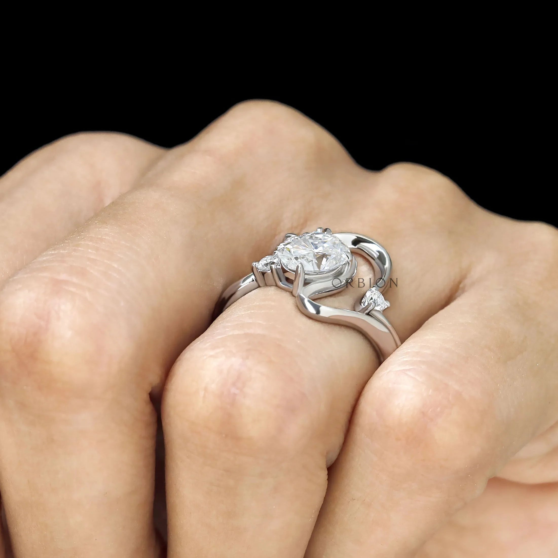 Fine Jewelry Oval Moissanite Curved Bridal Set in White Gold