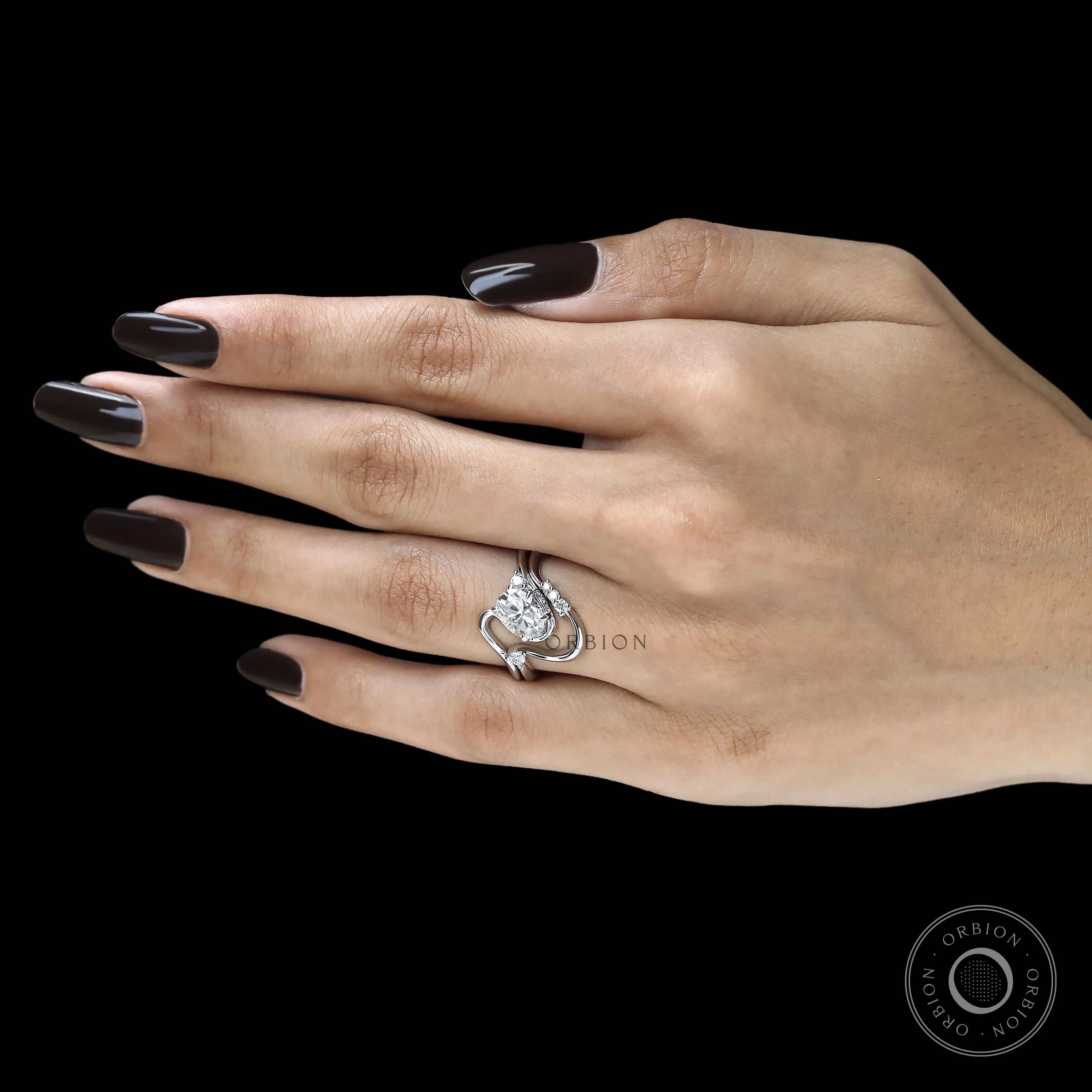 Luxury Oval Moissanite Curved Wedding Rings in 10K White Gold