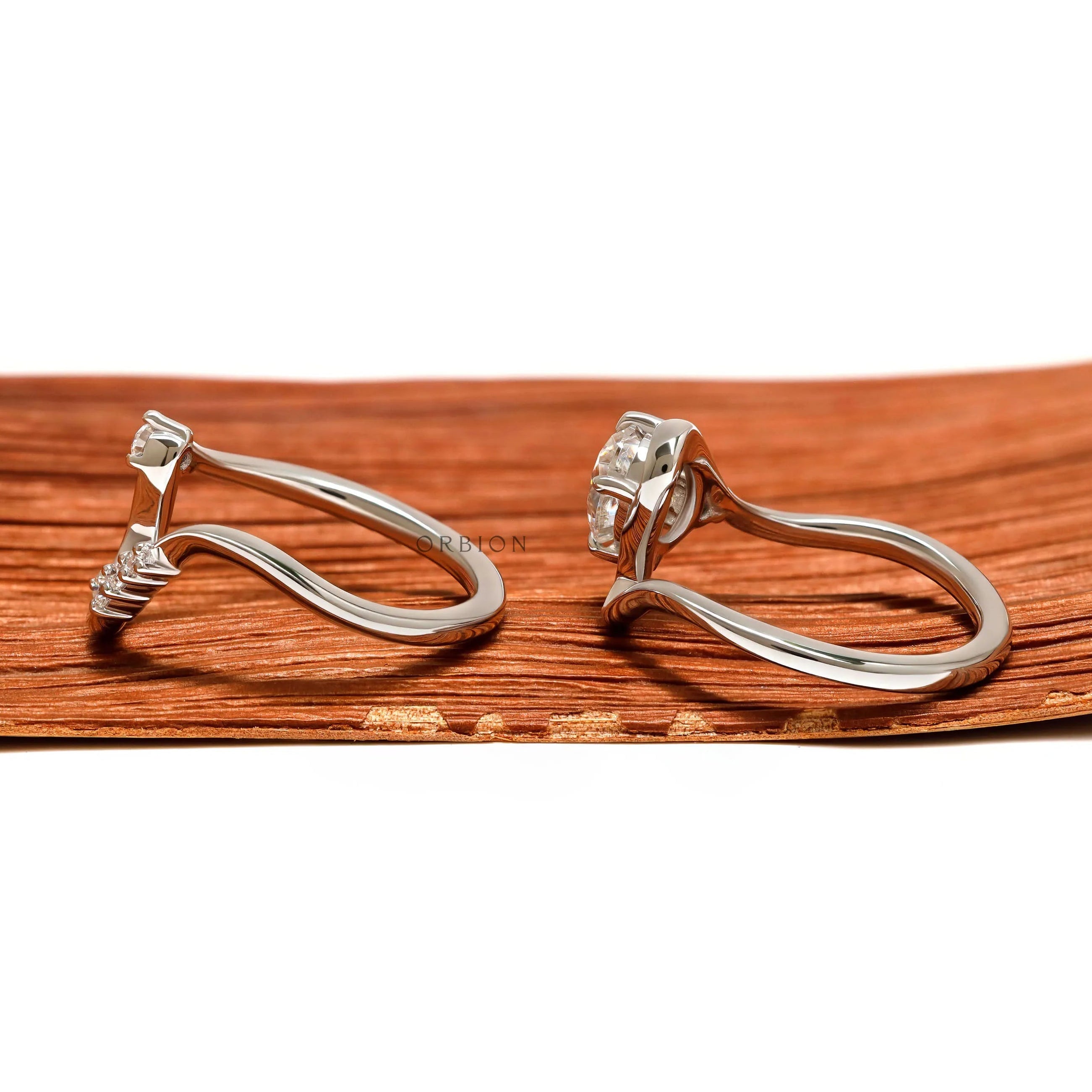 Elegant Oval Moissanite Wedding Ring Set with Curved Matching Bands