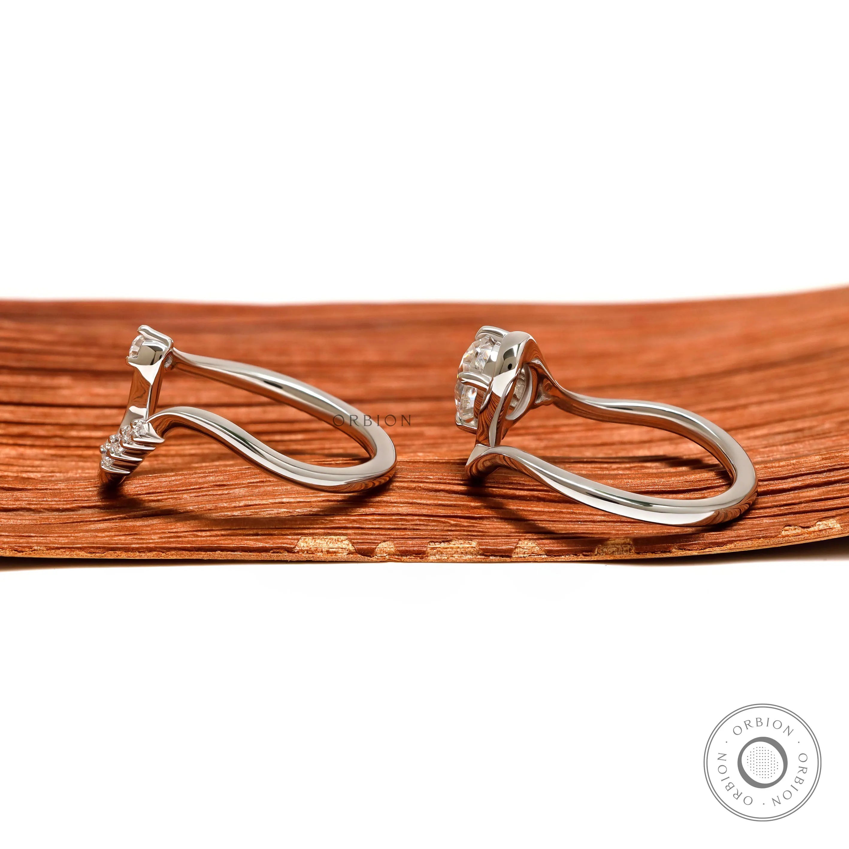 Elegant Oval Moissanite Wedding Ring Set with Curved Matching Bands