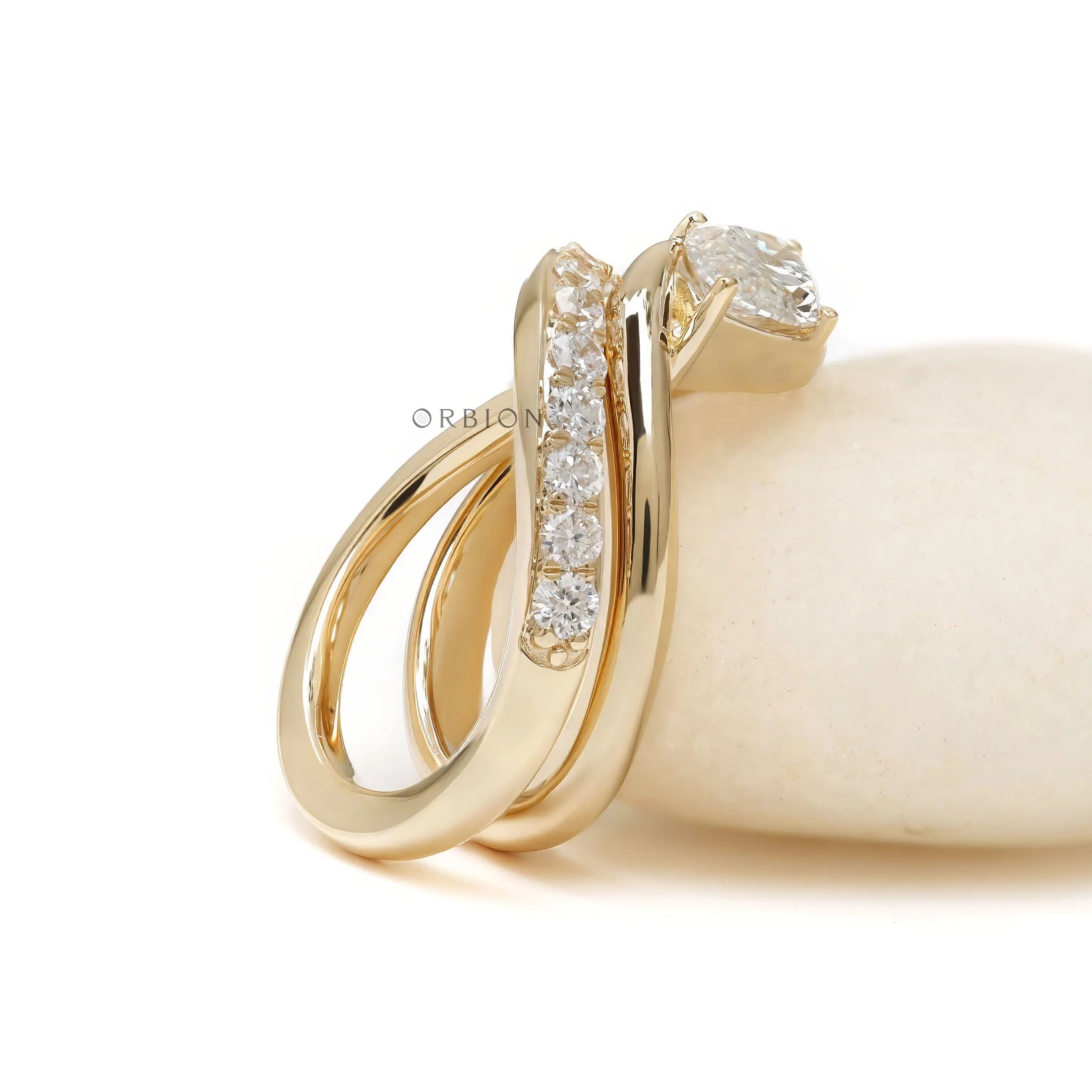 14K yellow gold marquise bridal ring set with matching band