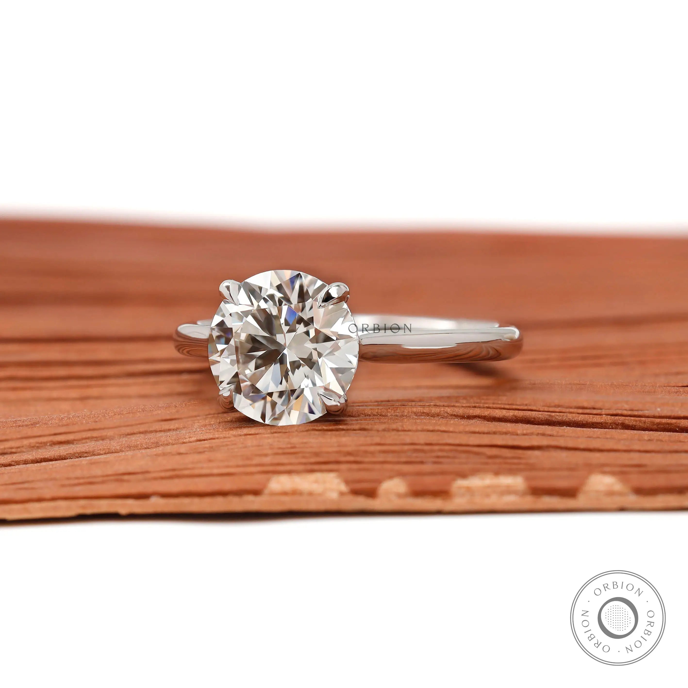 Round brilliant diamond solitaire engagement ring