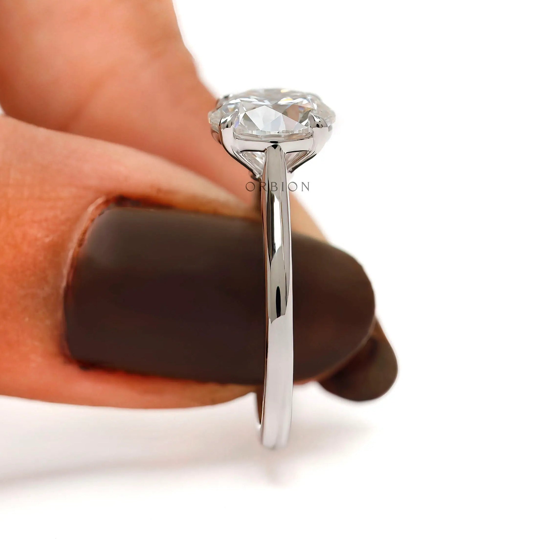 Round lab diamond solitaire ring high polish band detail