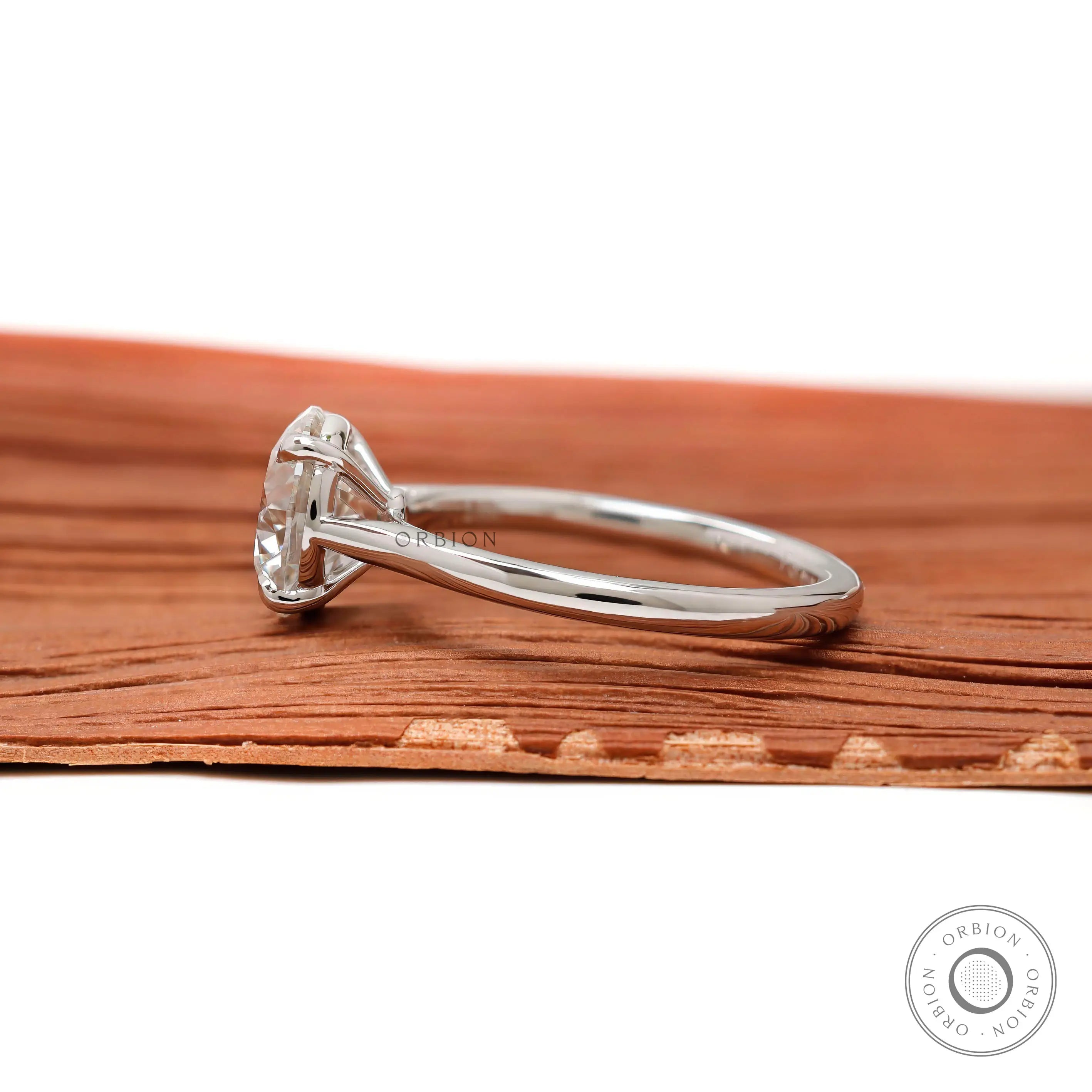 Round brilliant diamond solitaire engagement ring
