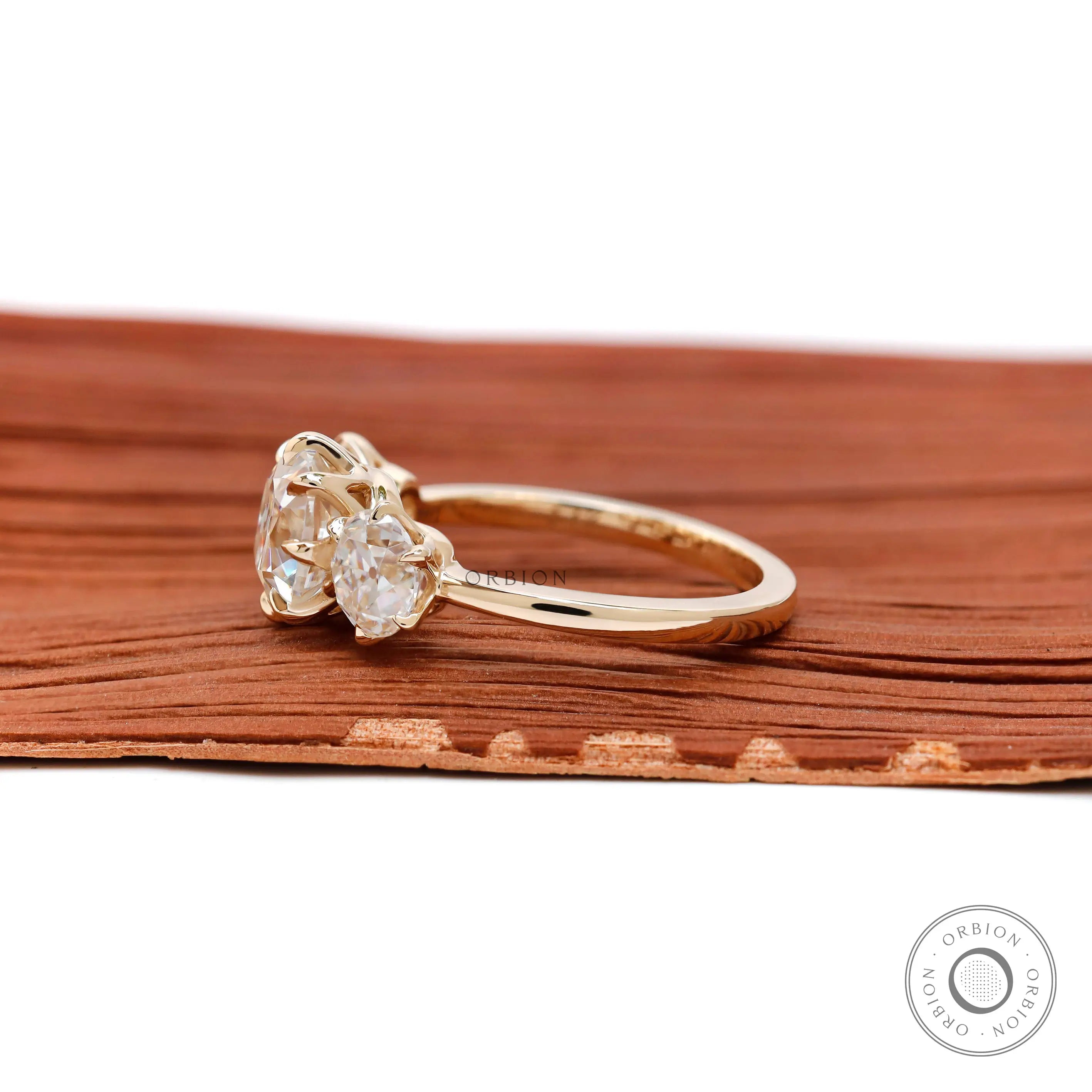 14K yellow gold vintage style three stone ring