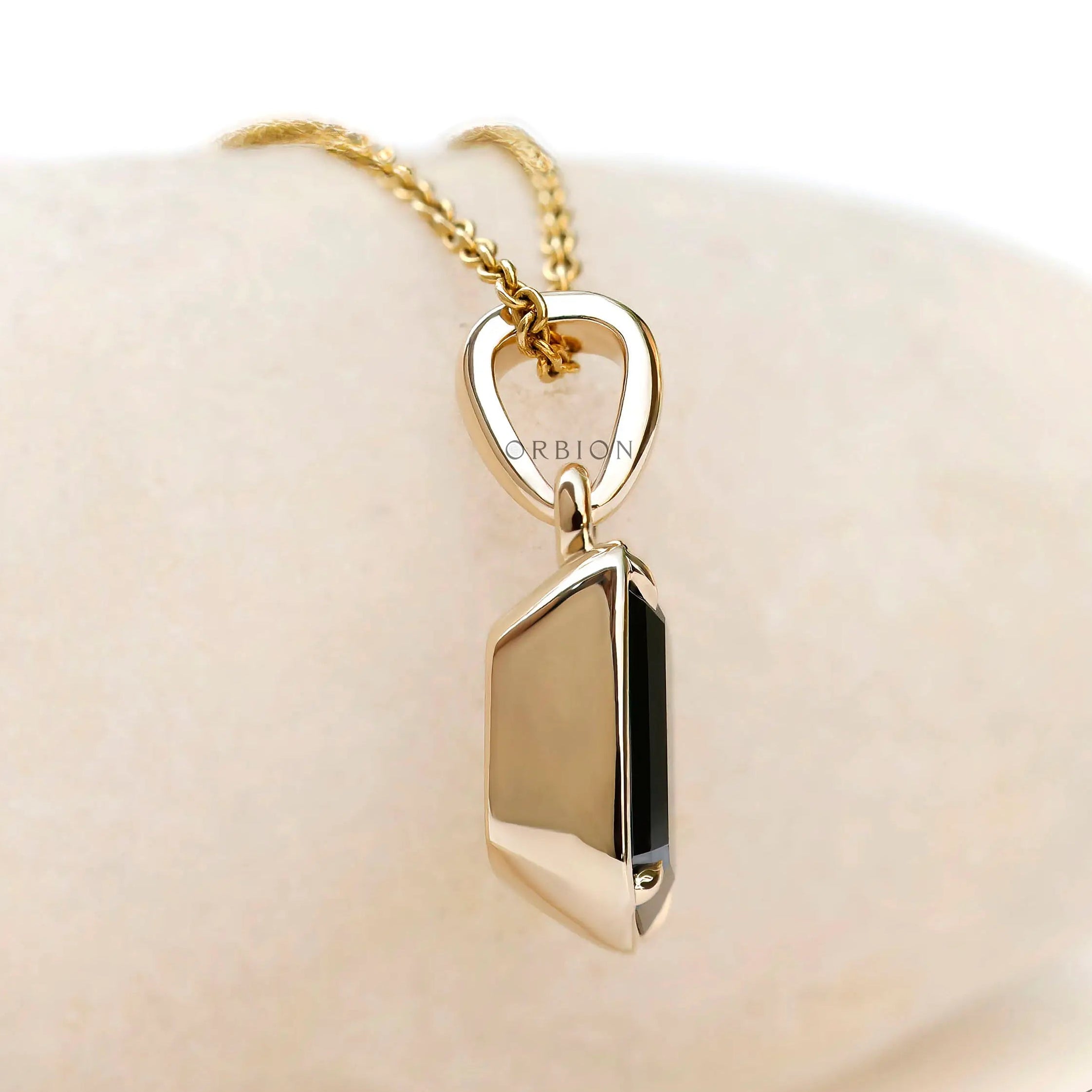 Yellow gold green moissanite pendant for chain necklace