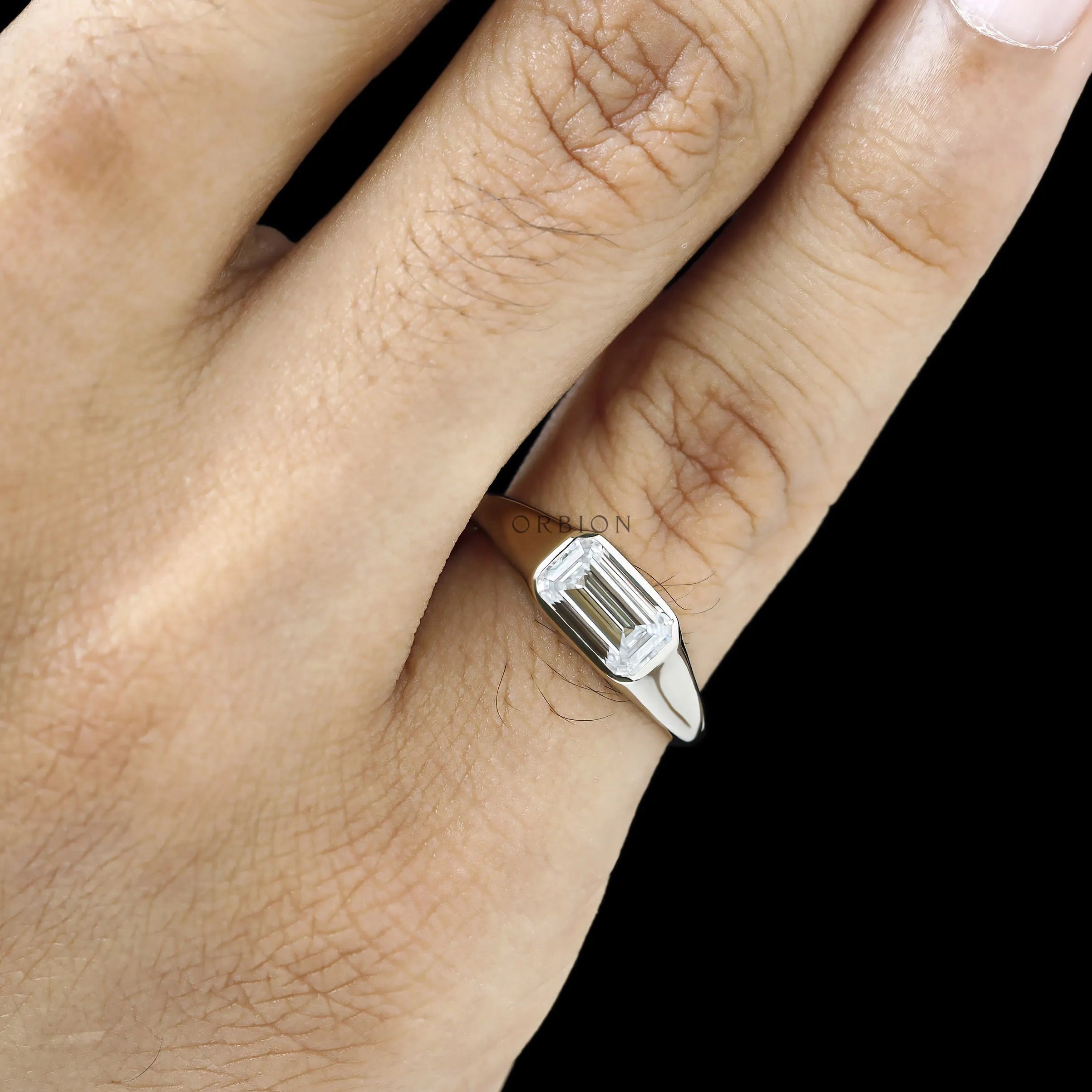 Mens signet ring yellow gold lab grown diamond