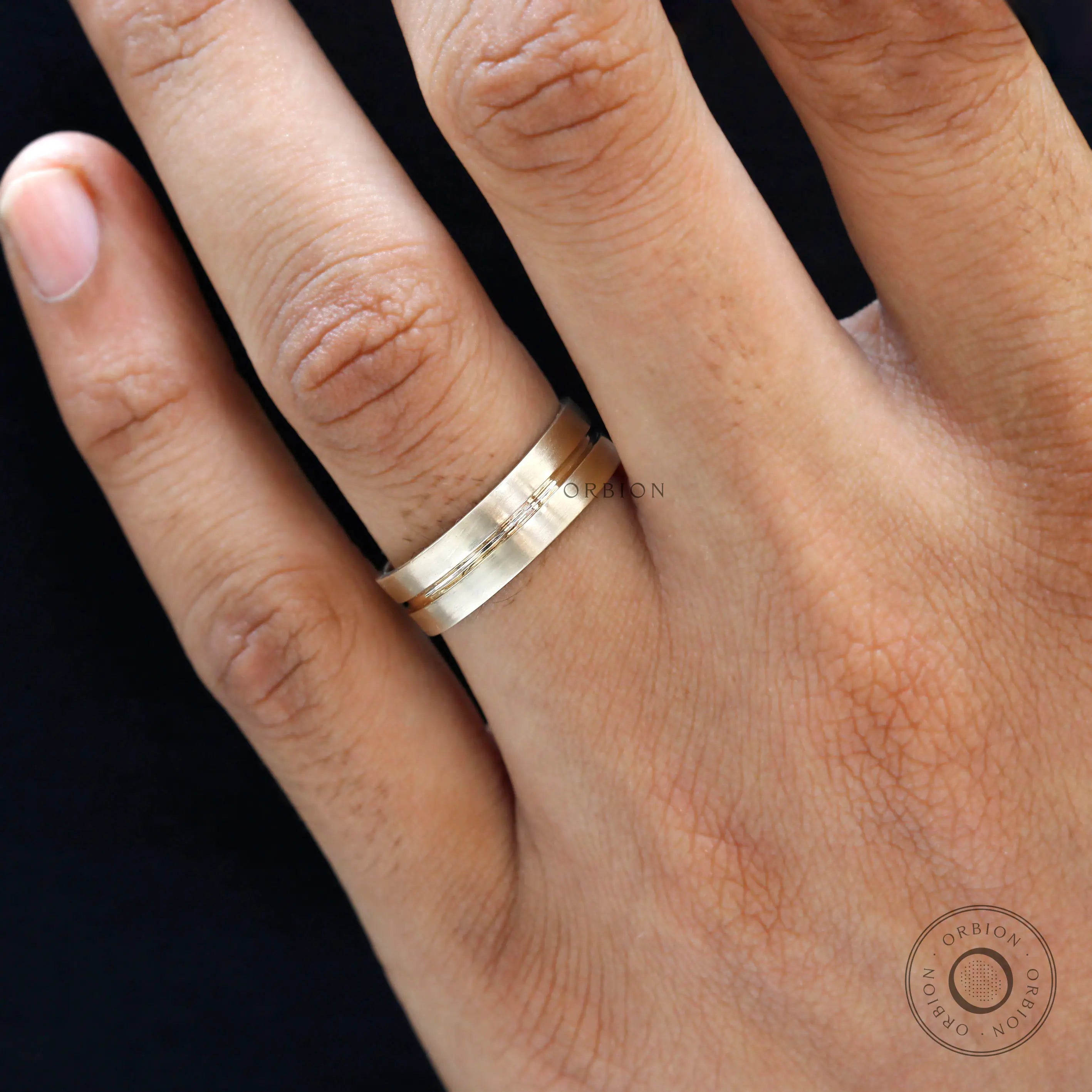 Plain yellow gold wedding band ring for men