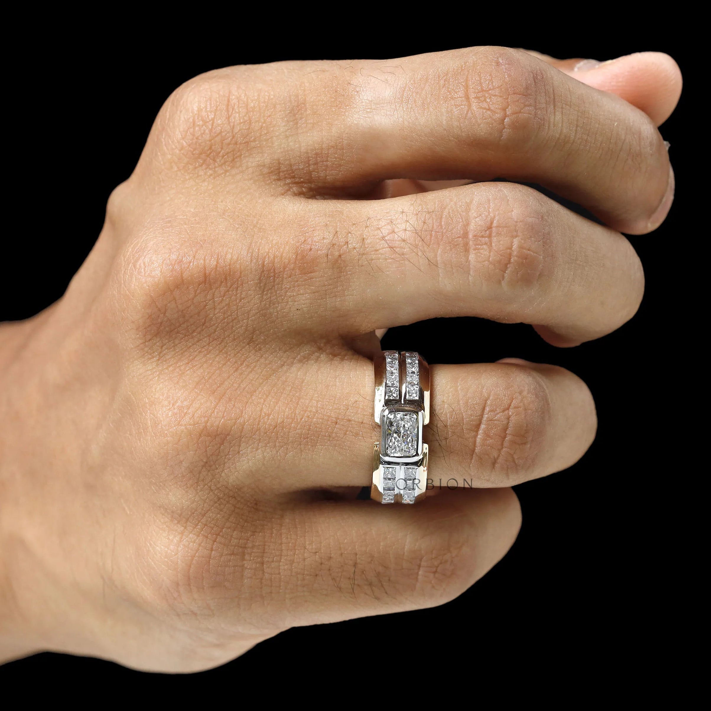 18k Gold mens band ring with mixed cut lab diamonds in modern design
