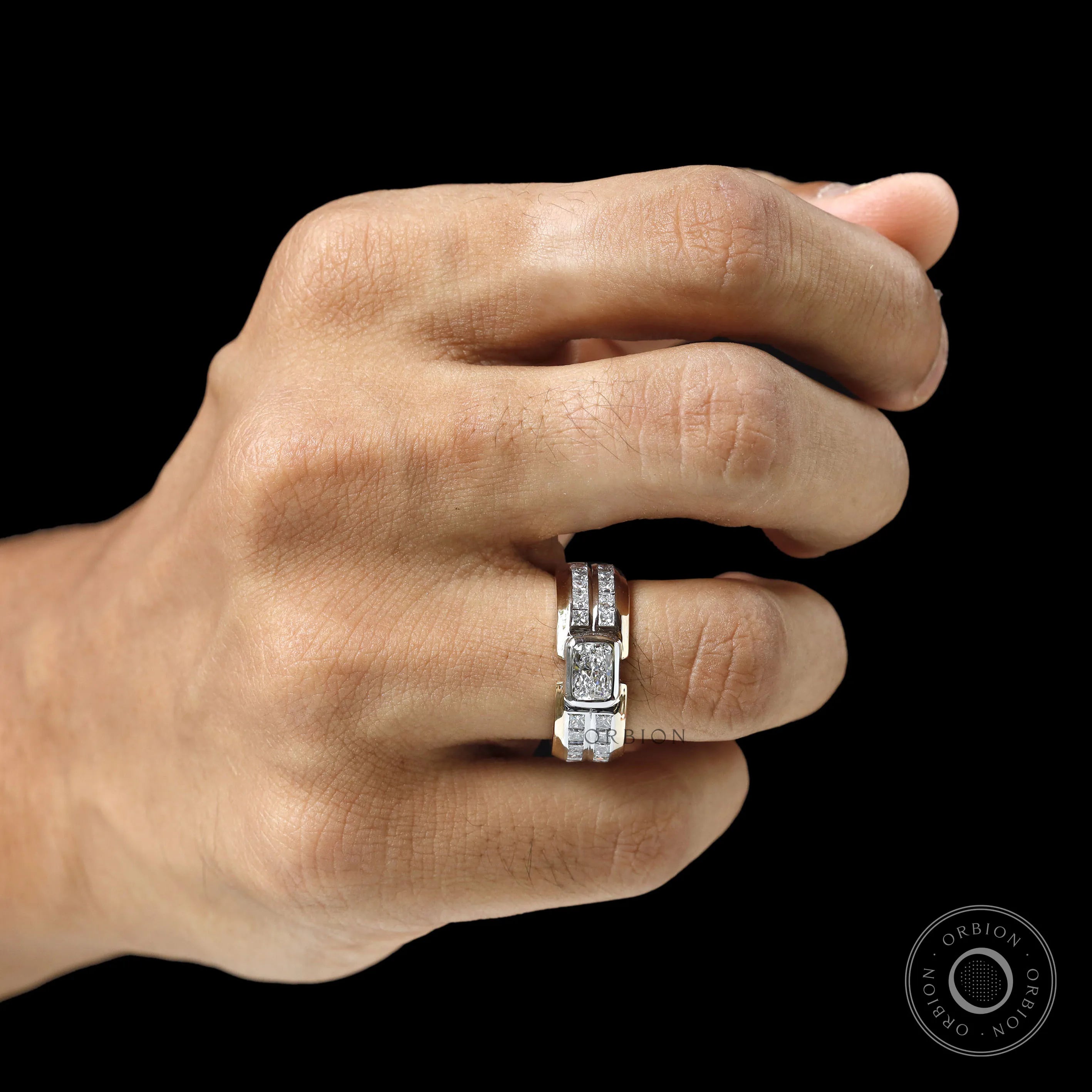 18k Gold mens band ring with mixed cut lab diamonds in modern design