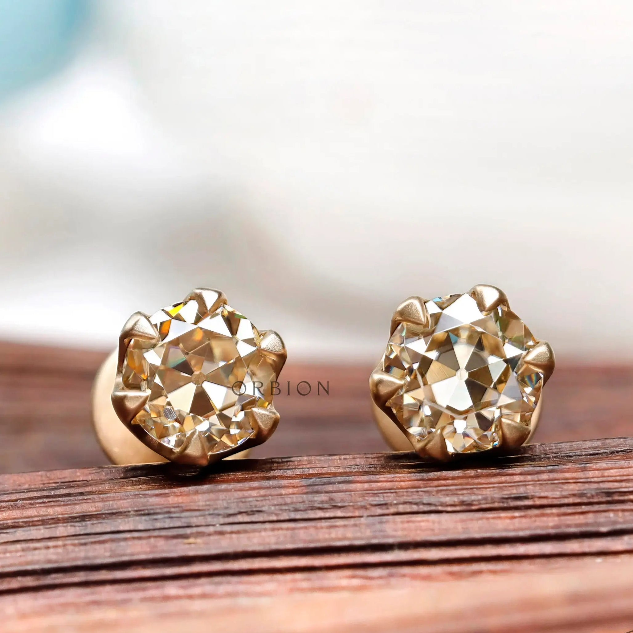 Fine jewelry round moissanite stud earrings pair