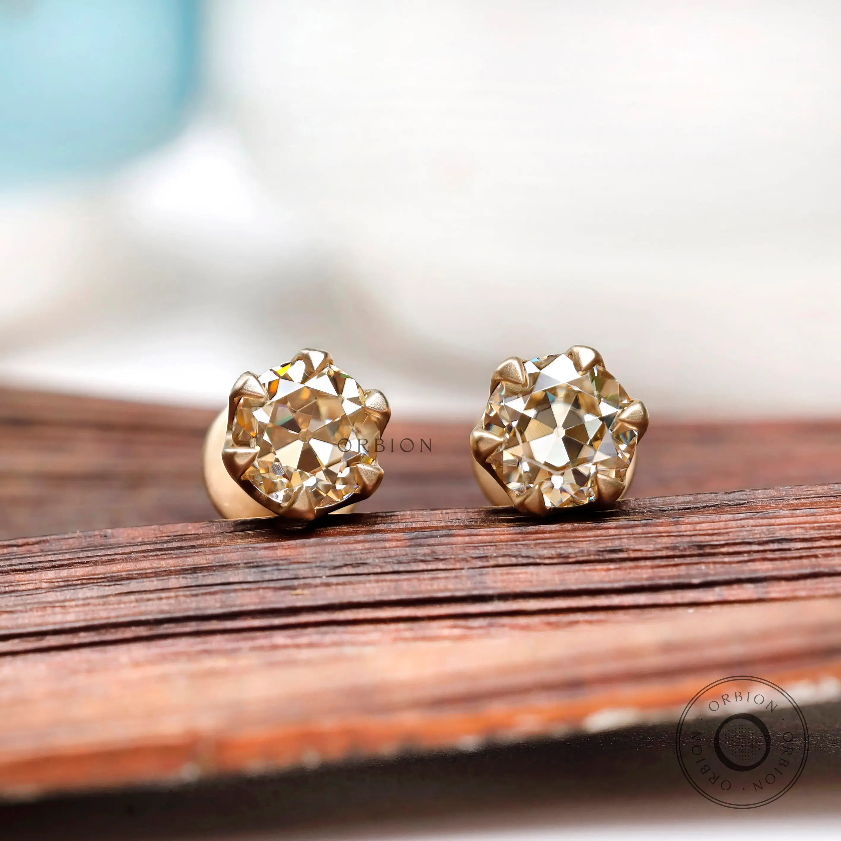 Fine jewelry round moissanite stud earrings pair