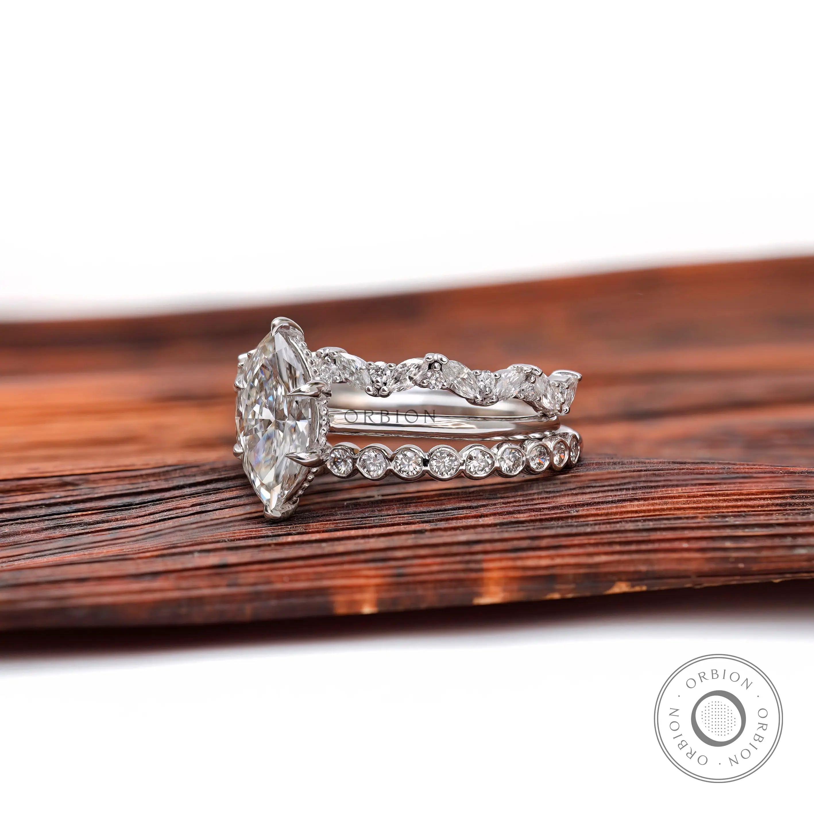 Marquise diamond bridal set showing band alignment