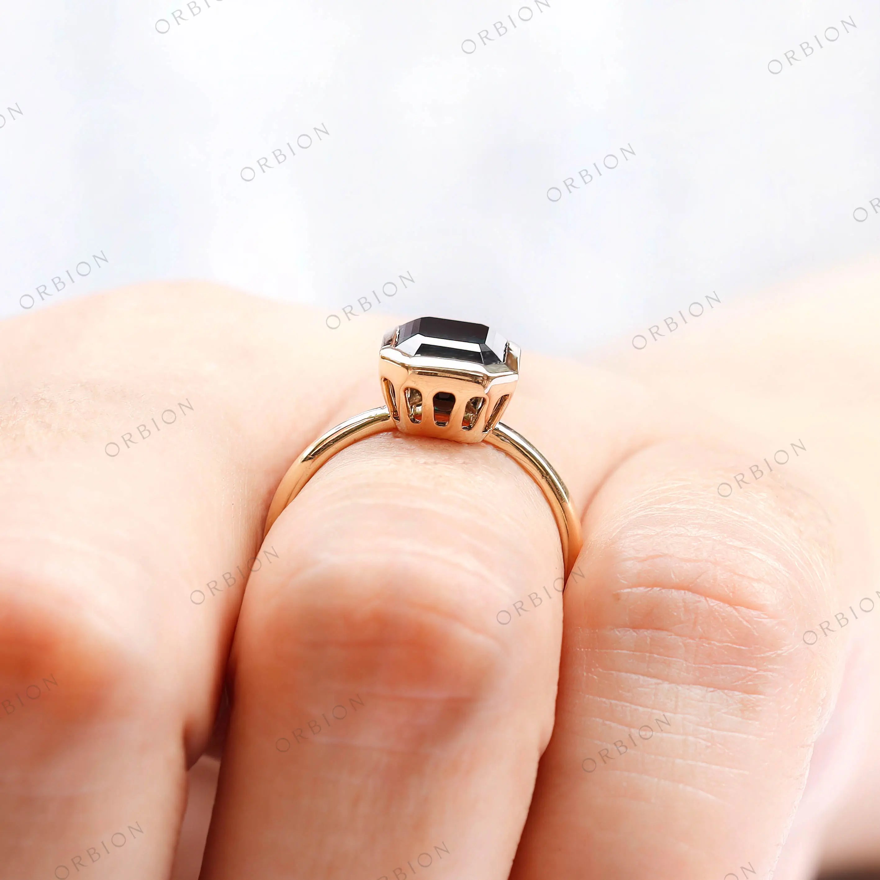 Elegant solitaire bezel ring modern design