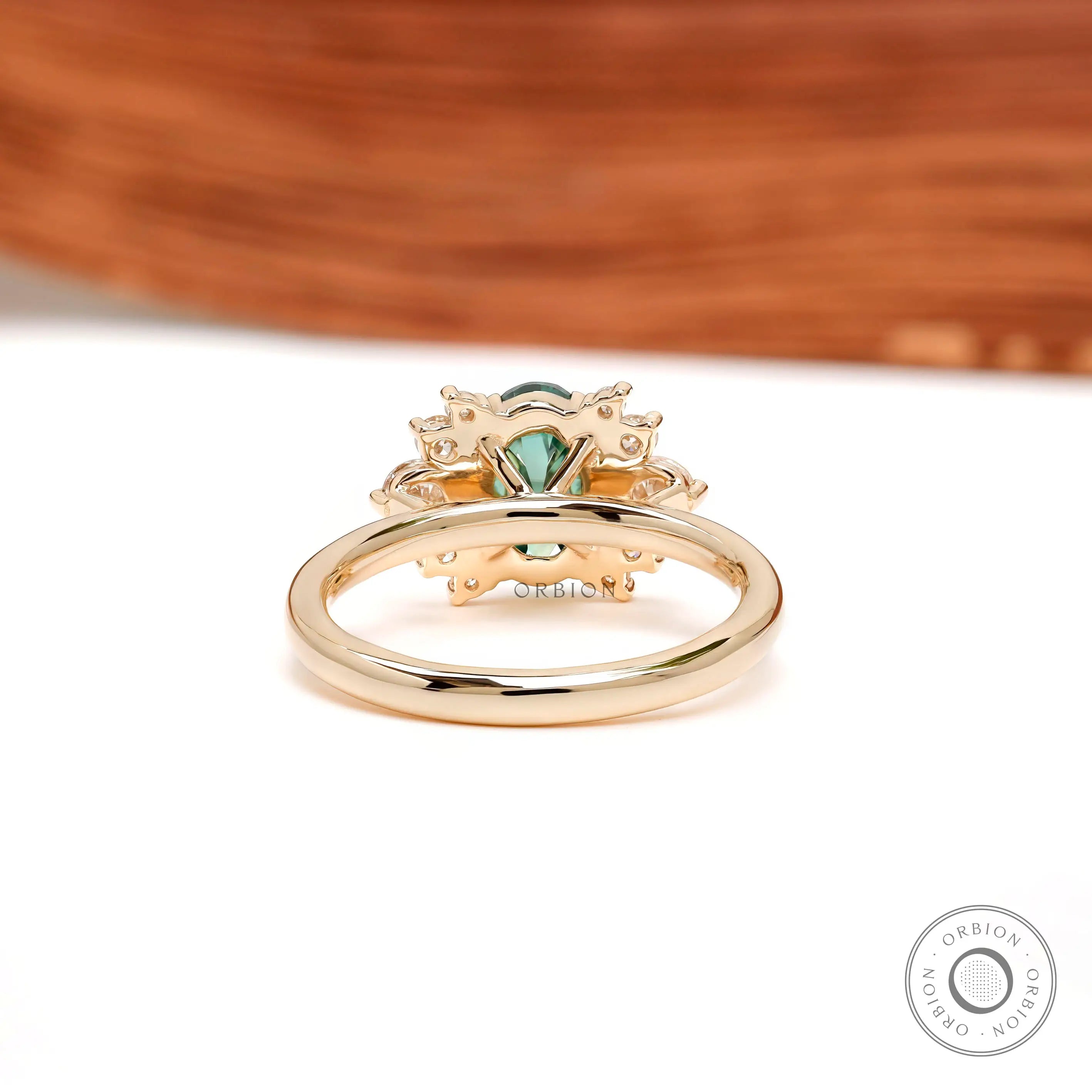 Rear view of floral cluster gallery in yellow gold band