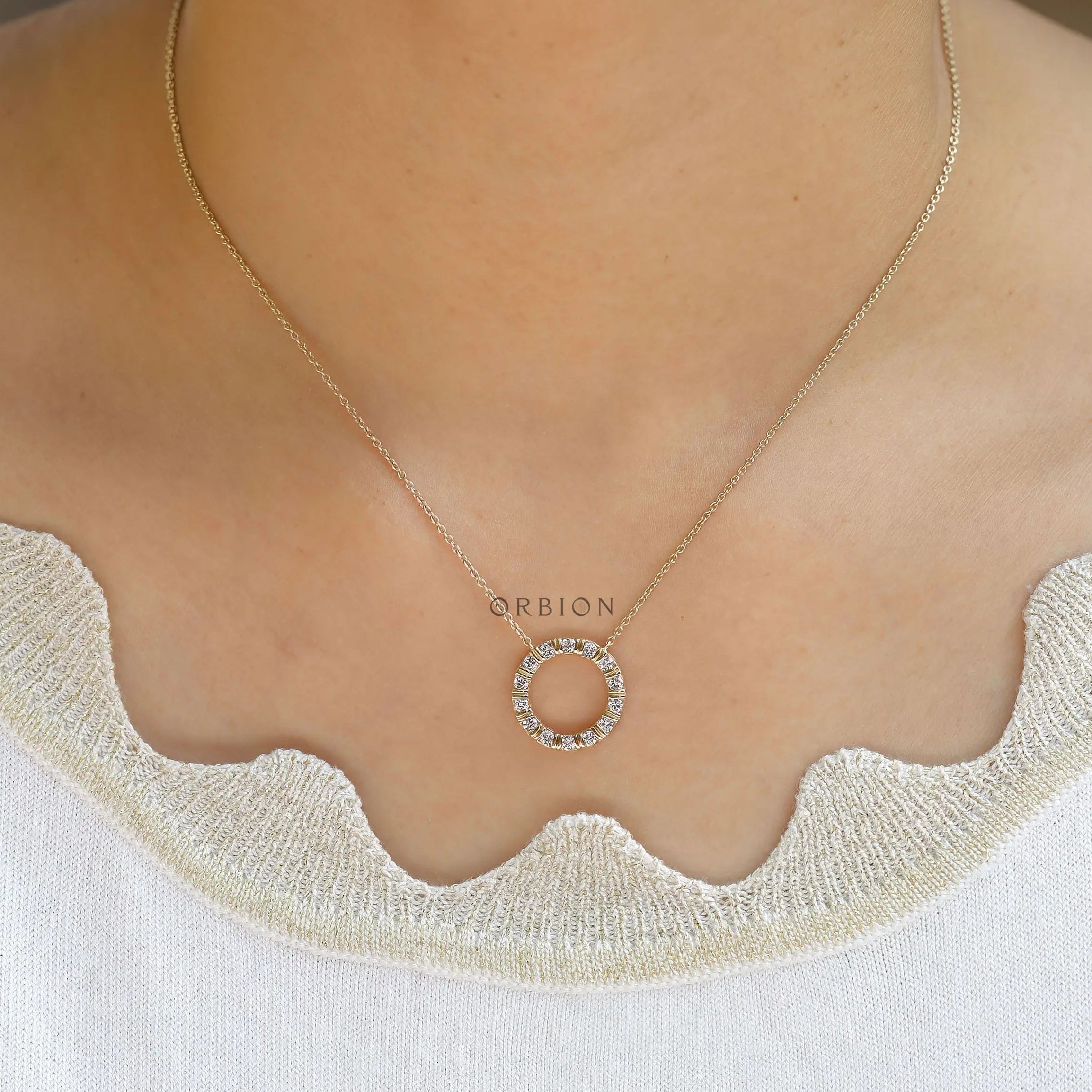 Sustainable and elegant 14k Gold Diamond Circle Pendant Necklace